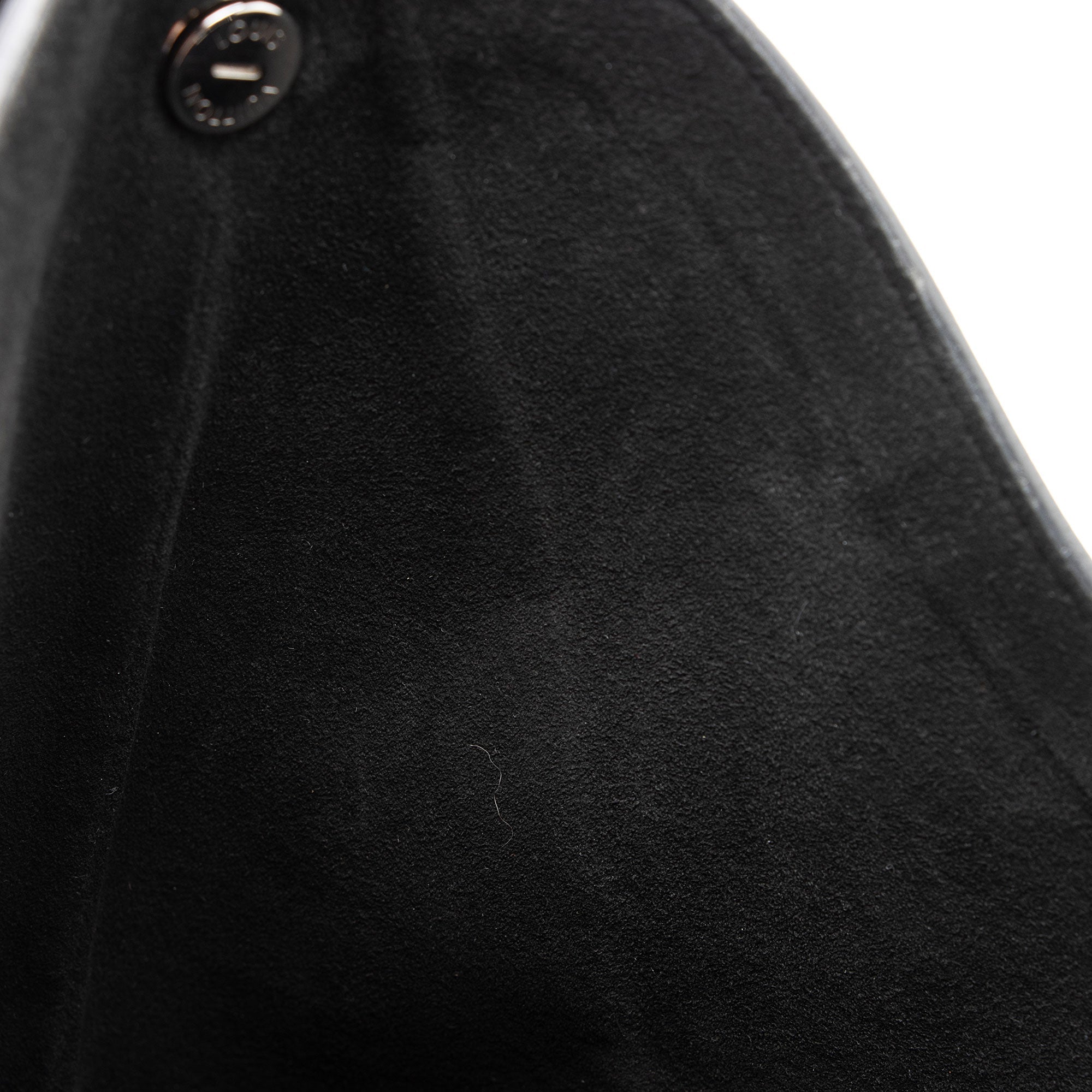 Louis Vuitton Calfskin Lockme Hobo (SHF-7tQkNs)