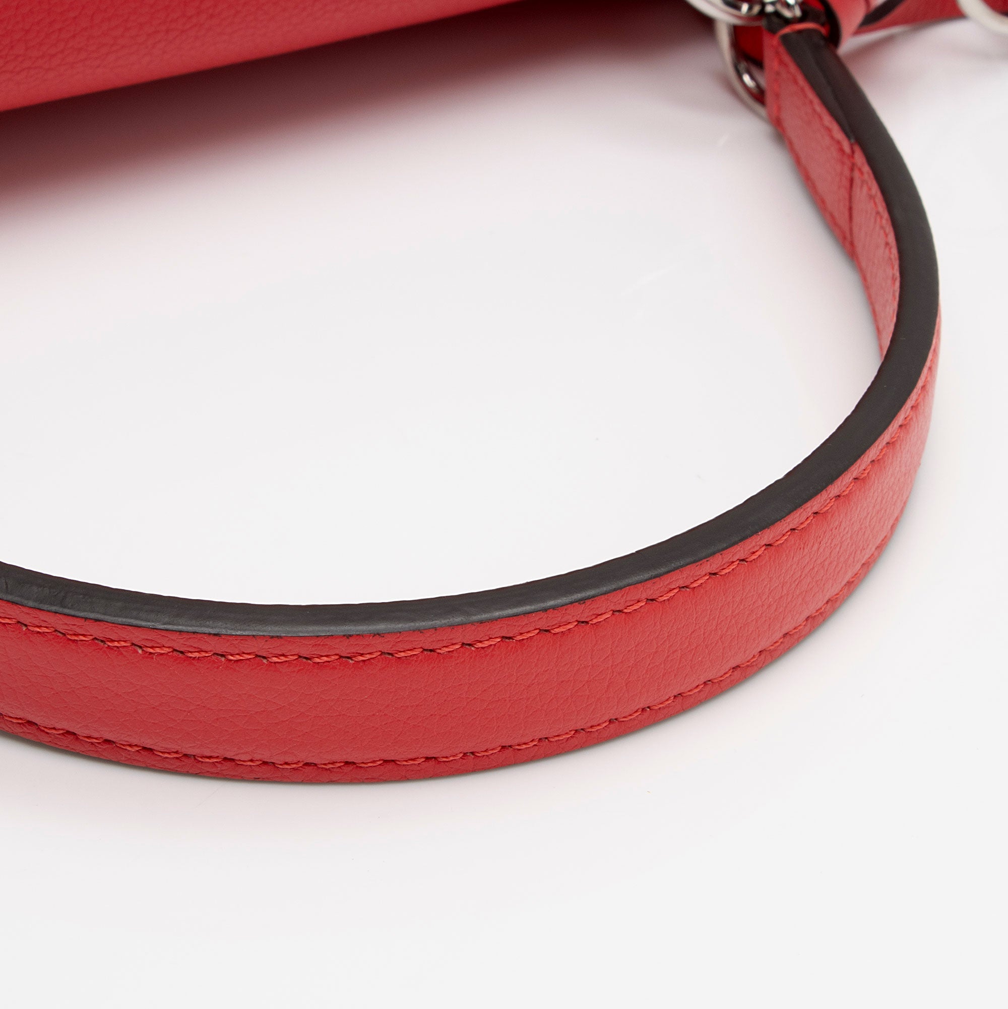 Louis Vuitton Calfskin Lockme II Satchel (SHF-0LzCcY)