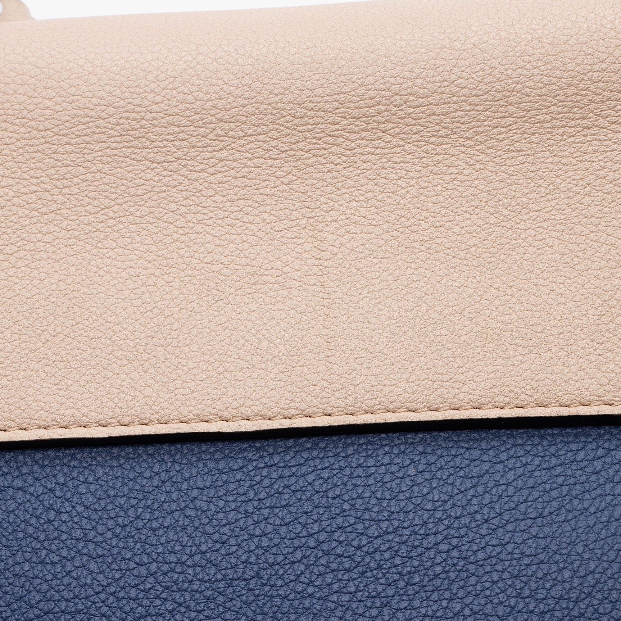 Louis Vuitton Calfskin Lockme II Satchel (SHF-SVCsUl)