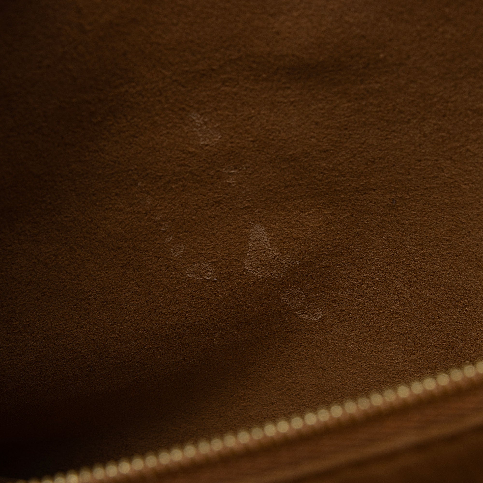 Louis Vuitton Calfskin Monogram Canvas On My Side MM Tote (SHF-RiHqE0)