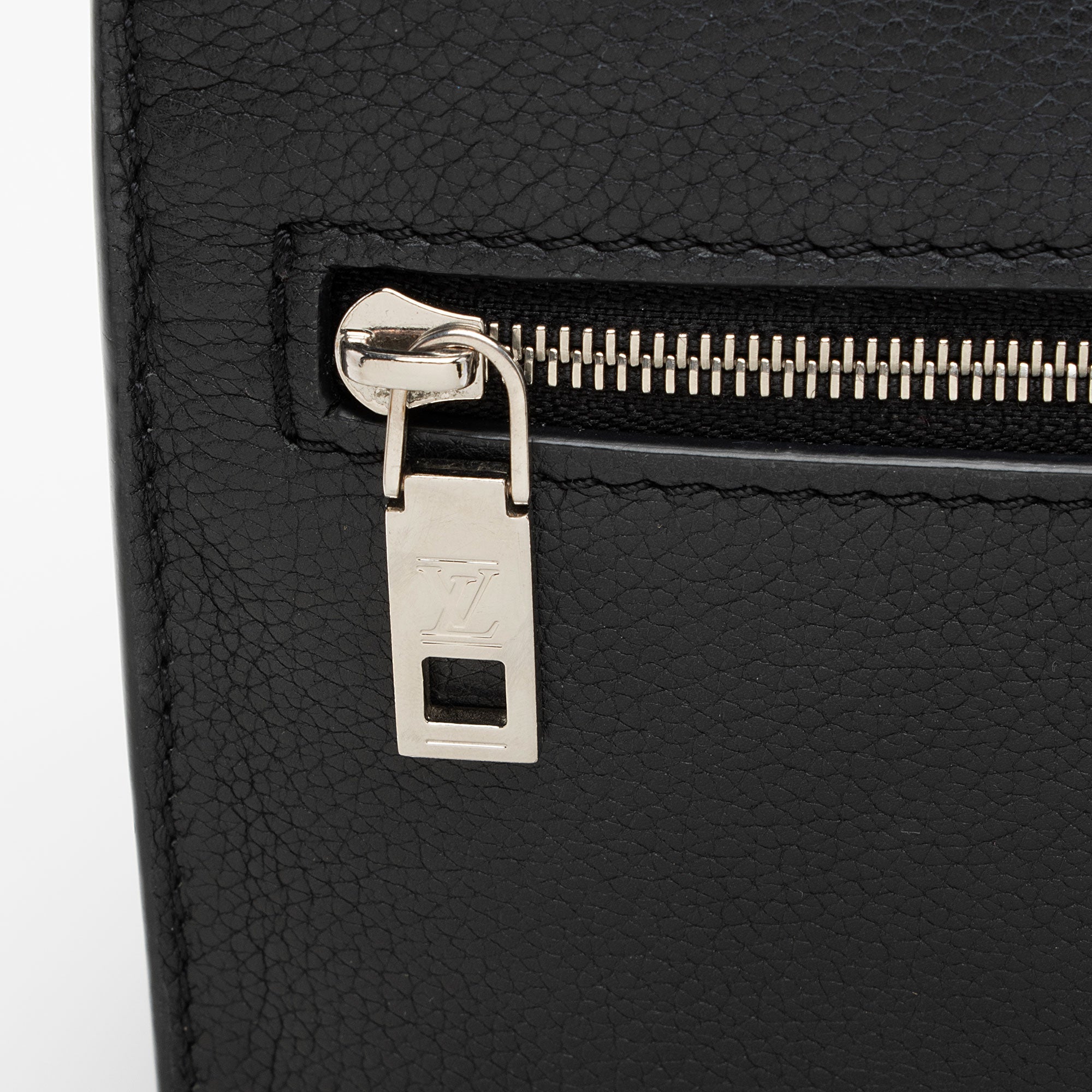 Louis Vuitton Calfskin Mylockme BB Shoulder Bag (SHF-9C4gdg)