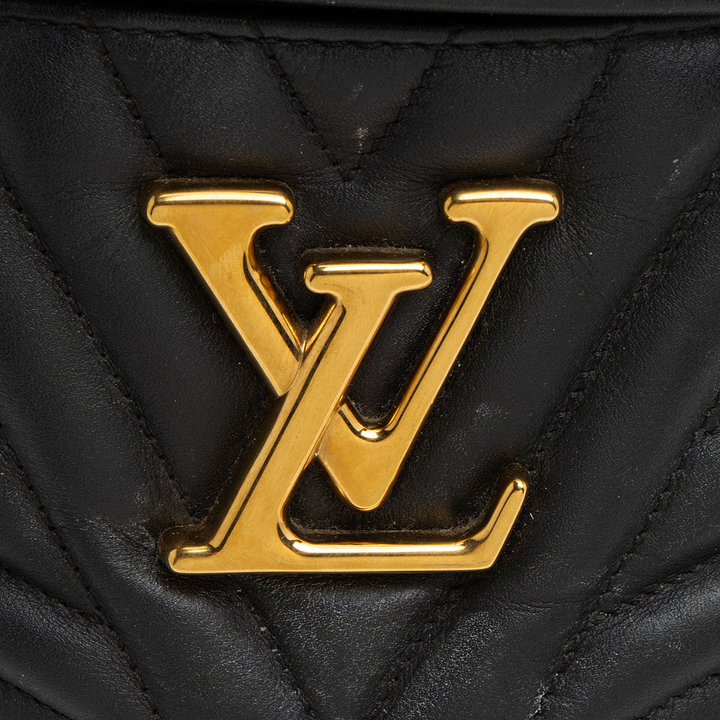 Louis Vuitton Calfskin New Wave Bumbag (SHF-XjMMSU)
