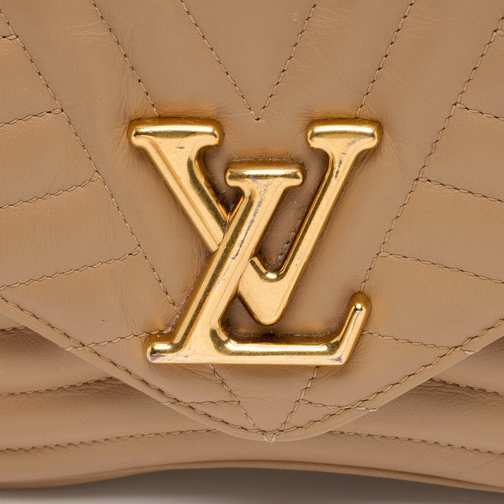 Louis Vuitton Calfskin New Wave Chain MM Shoulder Bag  - FINAL SALE (SHF-BC4Bgk)