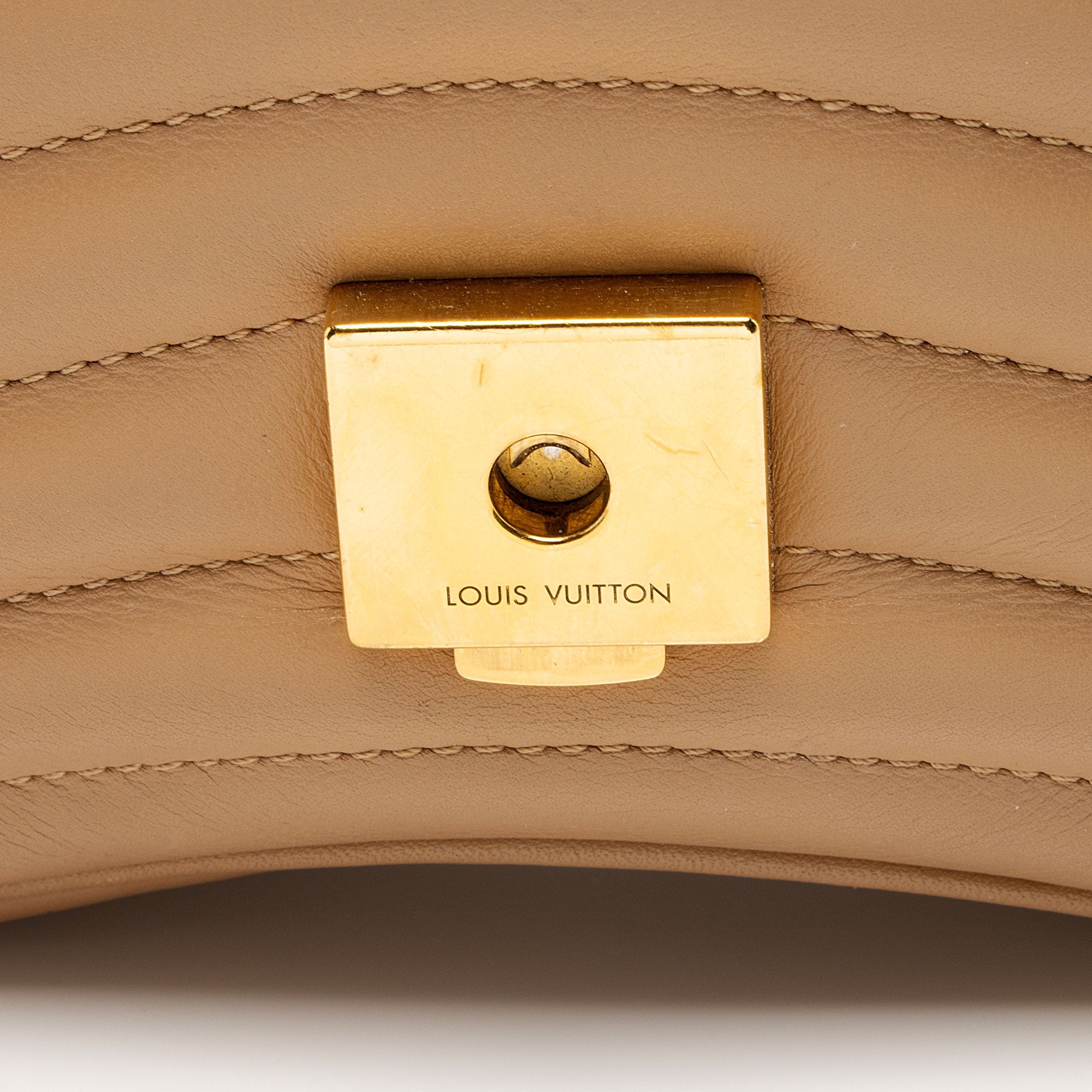 Louis Vuitton Calfskin New Wave Chain MM Shoulder Bag  - FINAL SALE (SHF-BC4Bgk)
