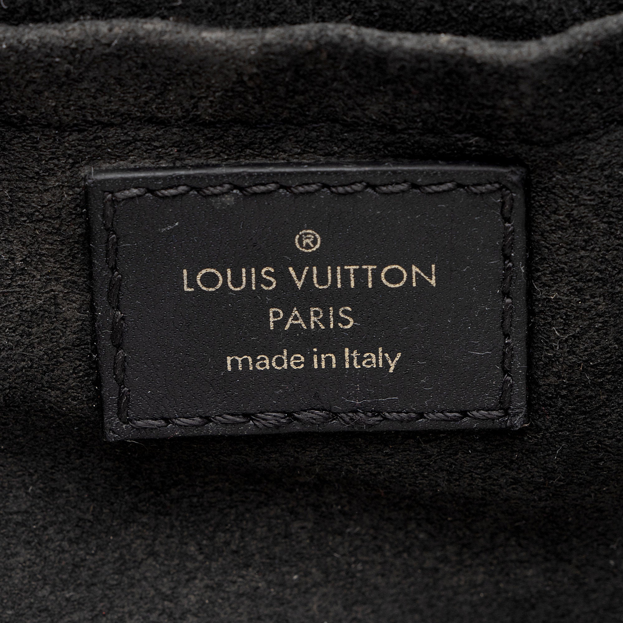 Louis Vuitton Calfskin New Wave Chain MM Shoulder Bag