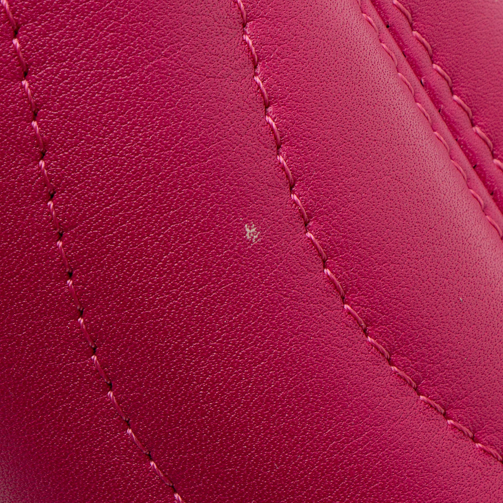 Louis Vuitton Calfskin New Wave Chain Shoulder Bag (SHF-ihtUHs)