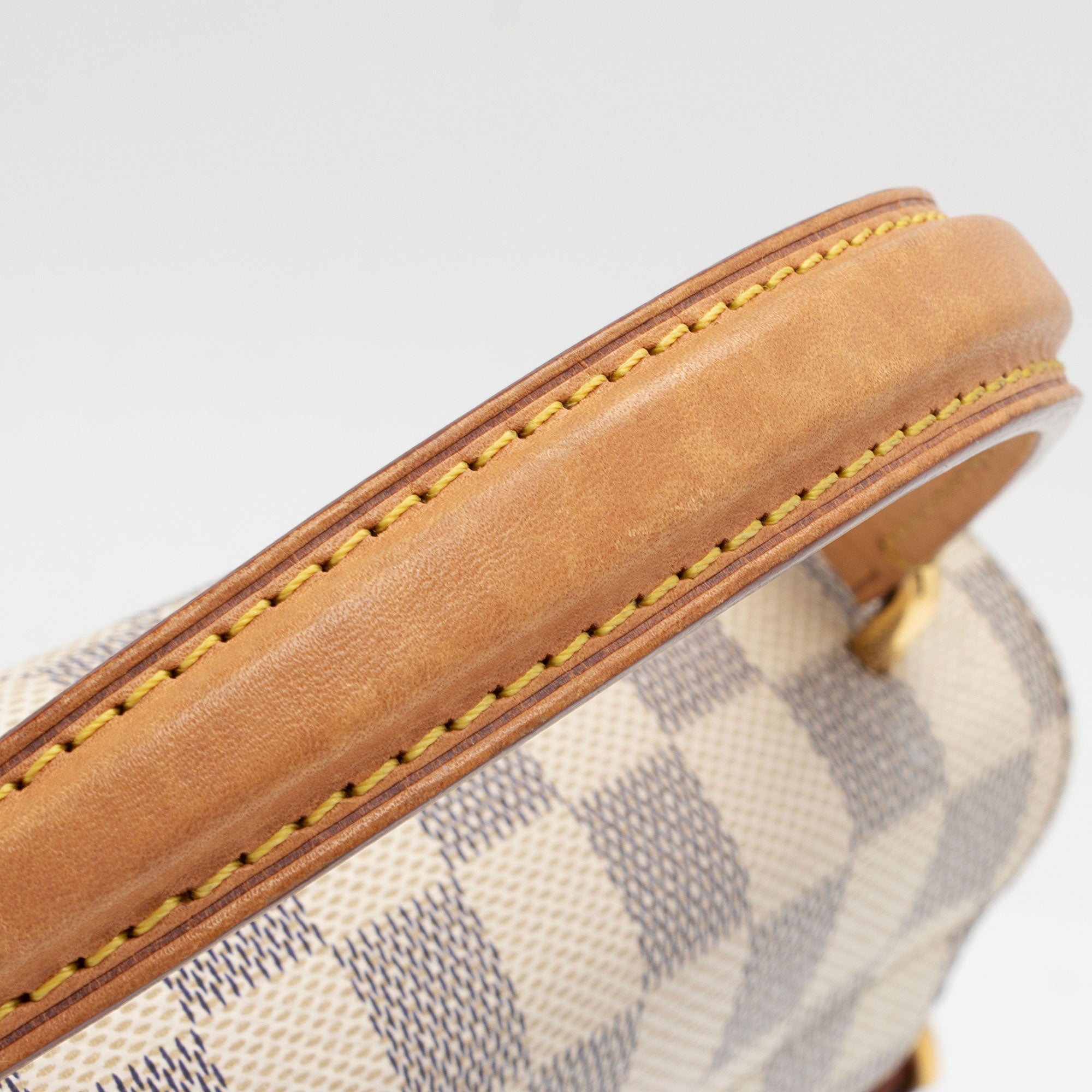 Louis Vuitton Damier Azur Croisette Shoulder Bag (SHF-WhCBUZ)