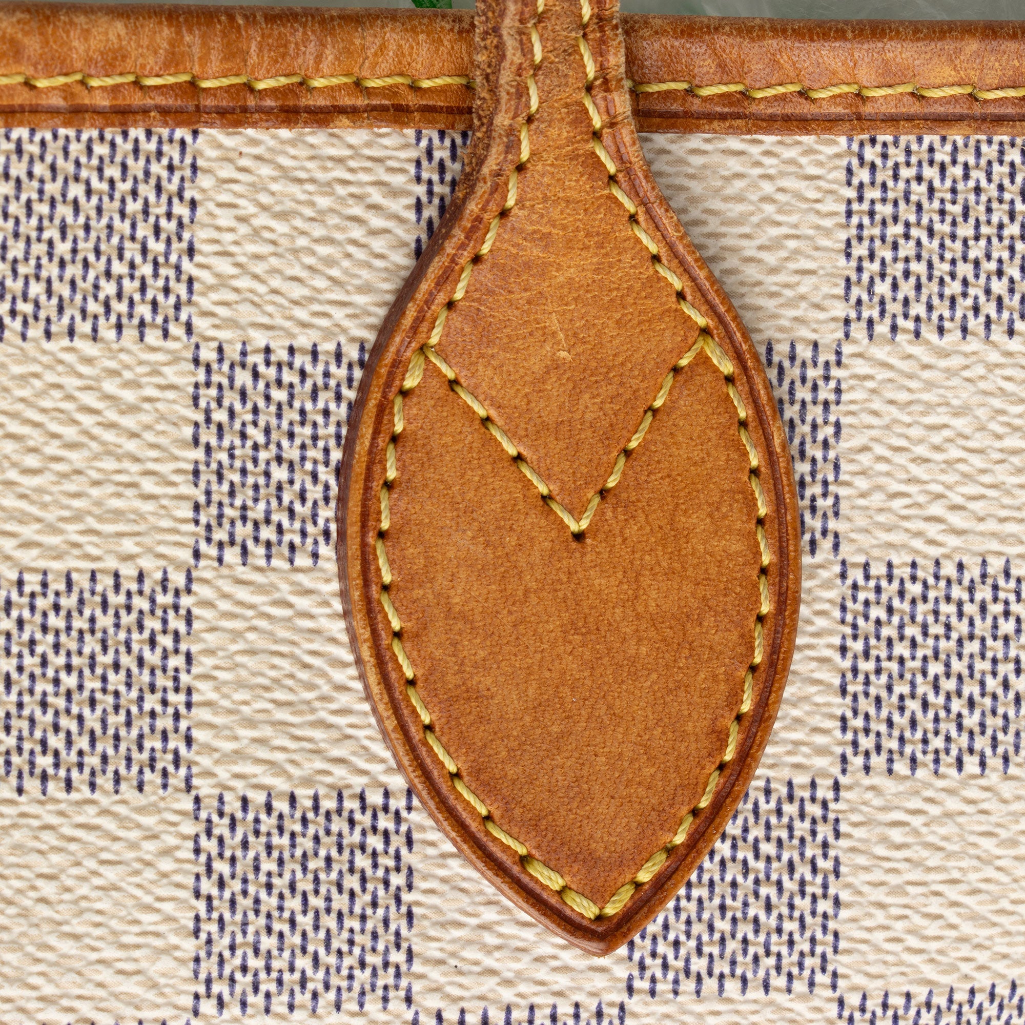 Louis Vuitton Damier Azur Neverfull MM Tote - FINAL SALE (SHG-AOeI8u)