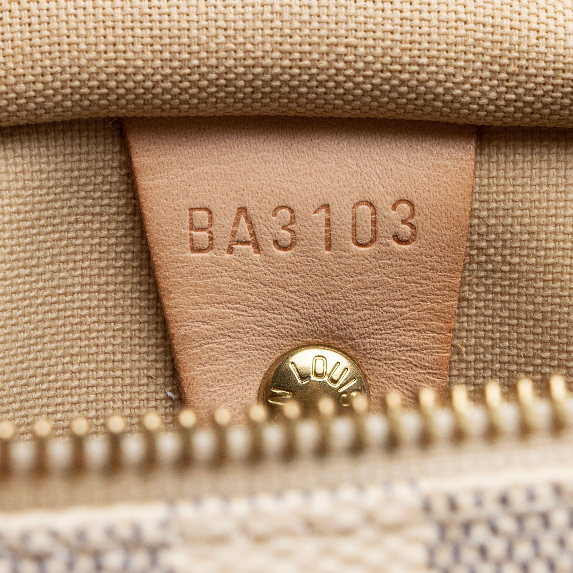 Louis Vuitton Damier Azur Speedy 30 Satchel (SHF-EJWajq)