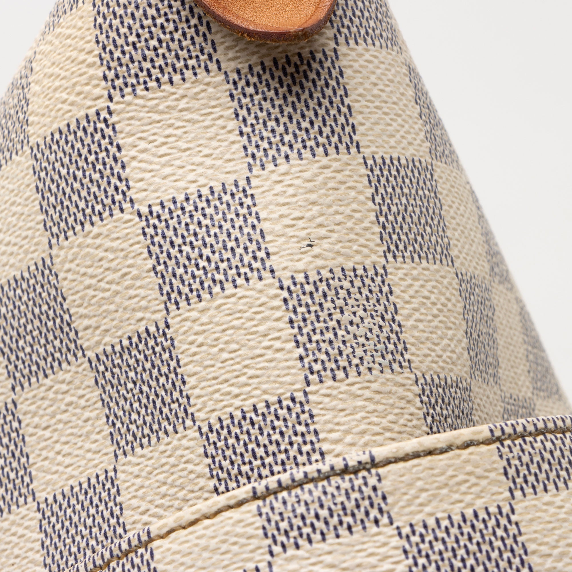 Louis Vuitton Damier Azur Totally GM Tote (SHF-oNsyAh)