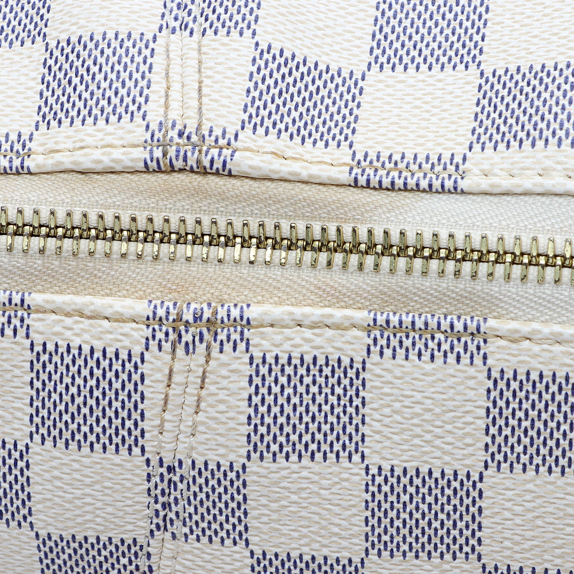 Louis Vuitton Damier Azur Totally MM Tote (SHF-ULoSV5)