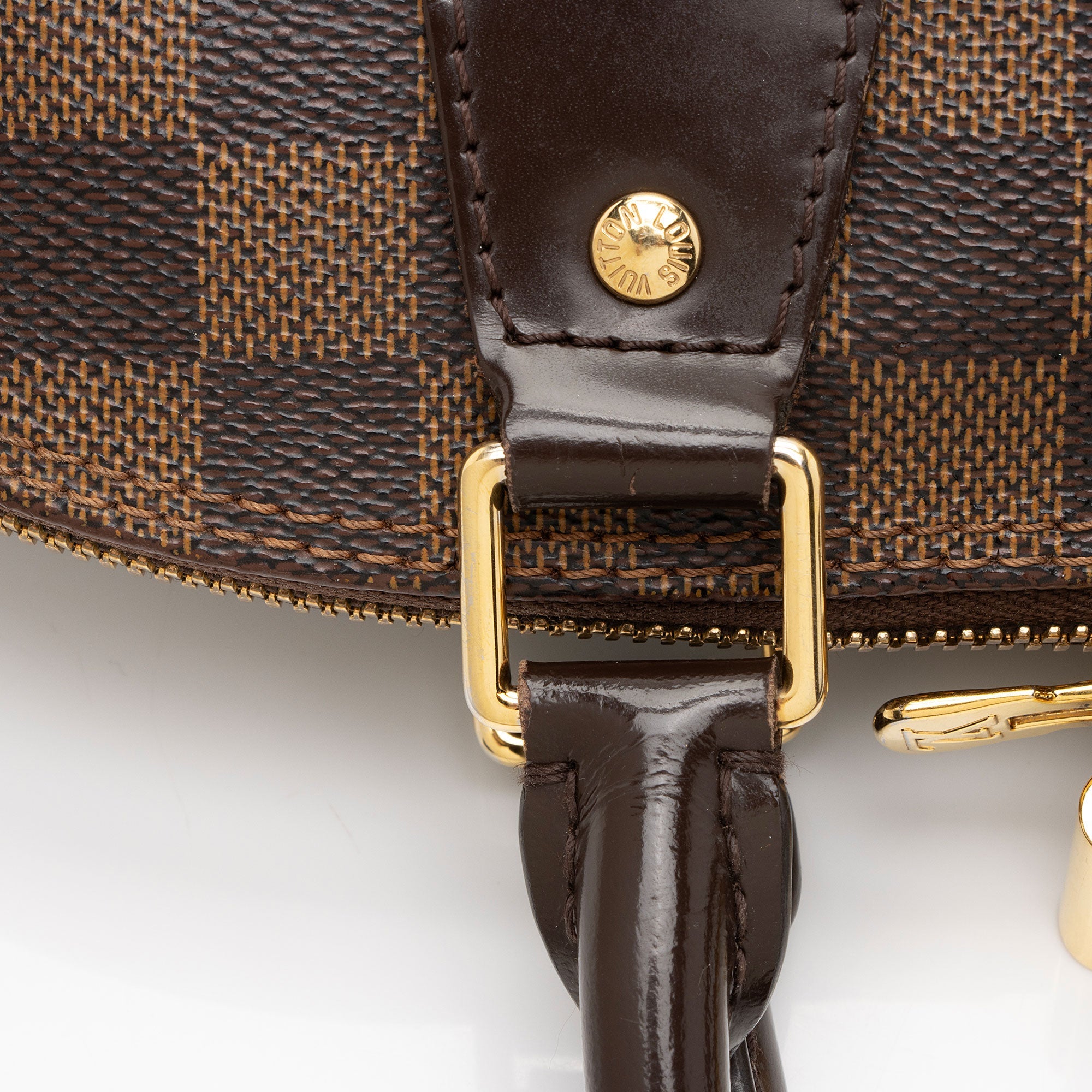 Louis Vuitton Damier Ebene Alma MM Satchel (SHF-x7hOgn)