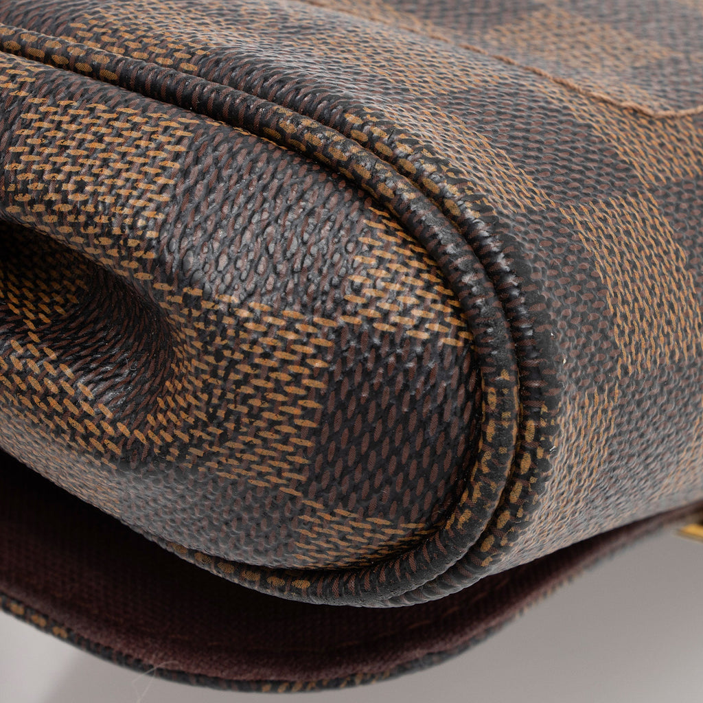 Louis Vuitton Damier Ebene Favorite PM Shoulder Bag (SHF-jGHVW8)