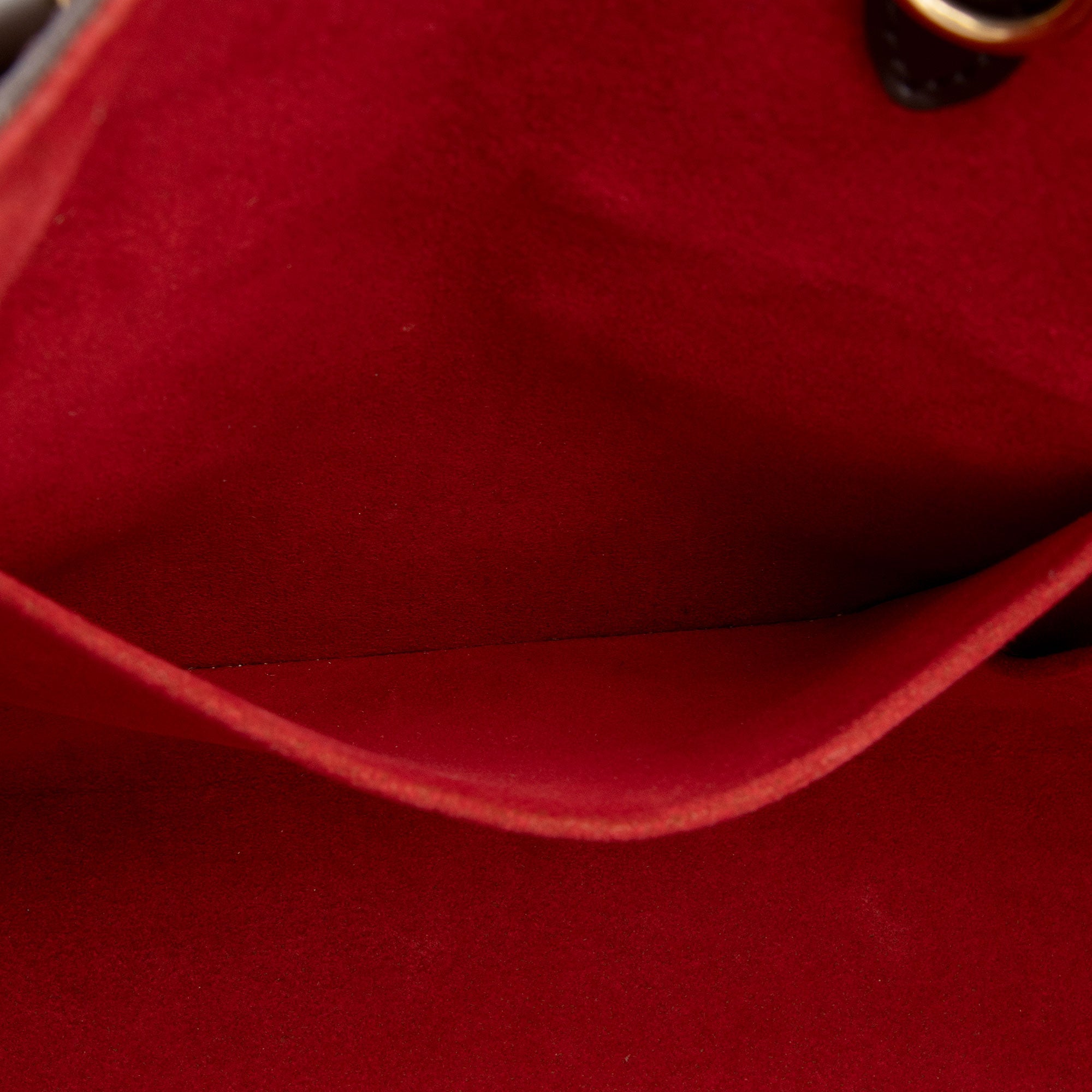 Louis Vuitton Damier Ebene Hampstead MM Tote (SHF-tcbGam)