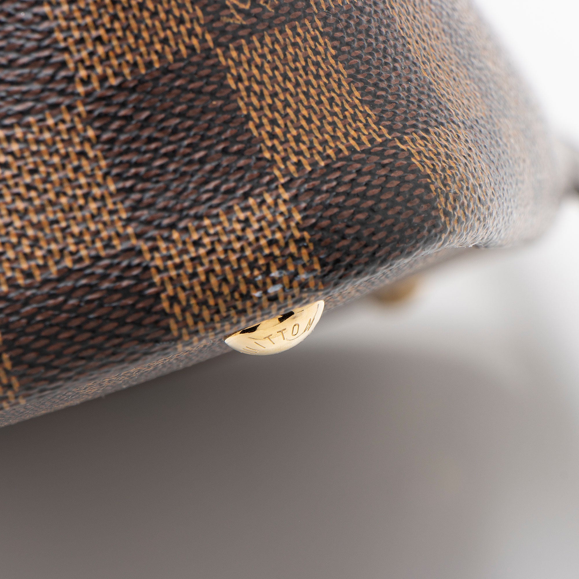 Louis Vuitton Damier Ebene Kensington Tote