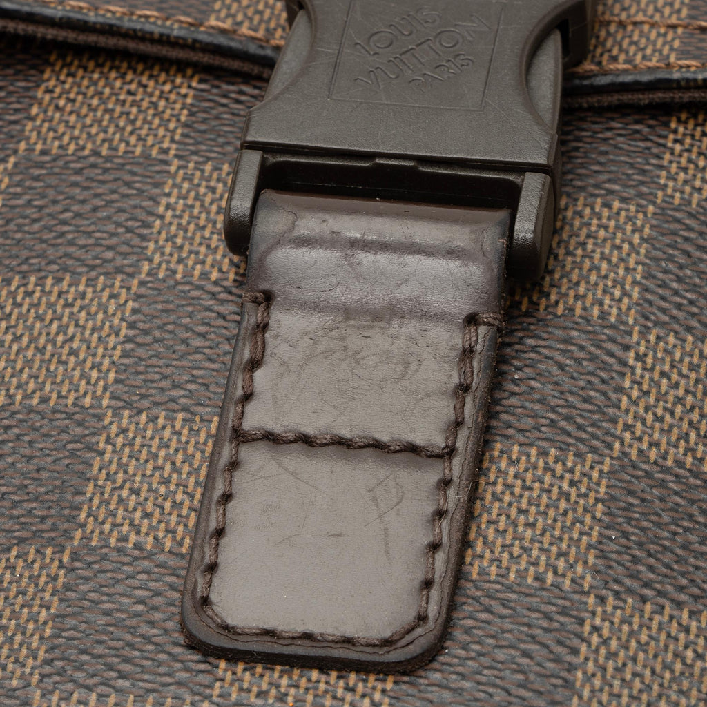 Louis Vuitton Damier Ebene Melville Crossbody Bag (SHF-a27JVY)