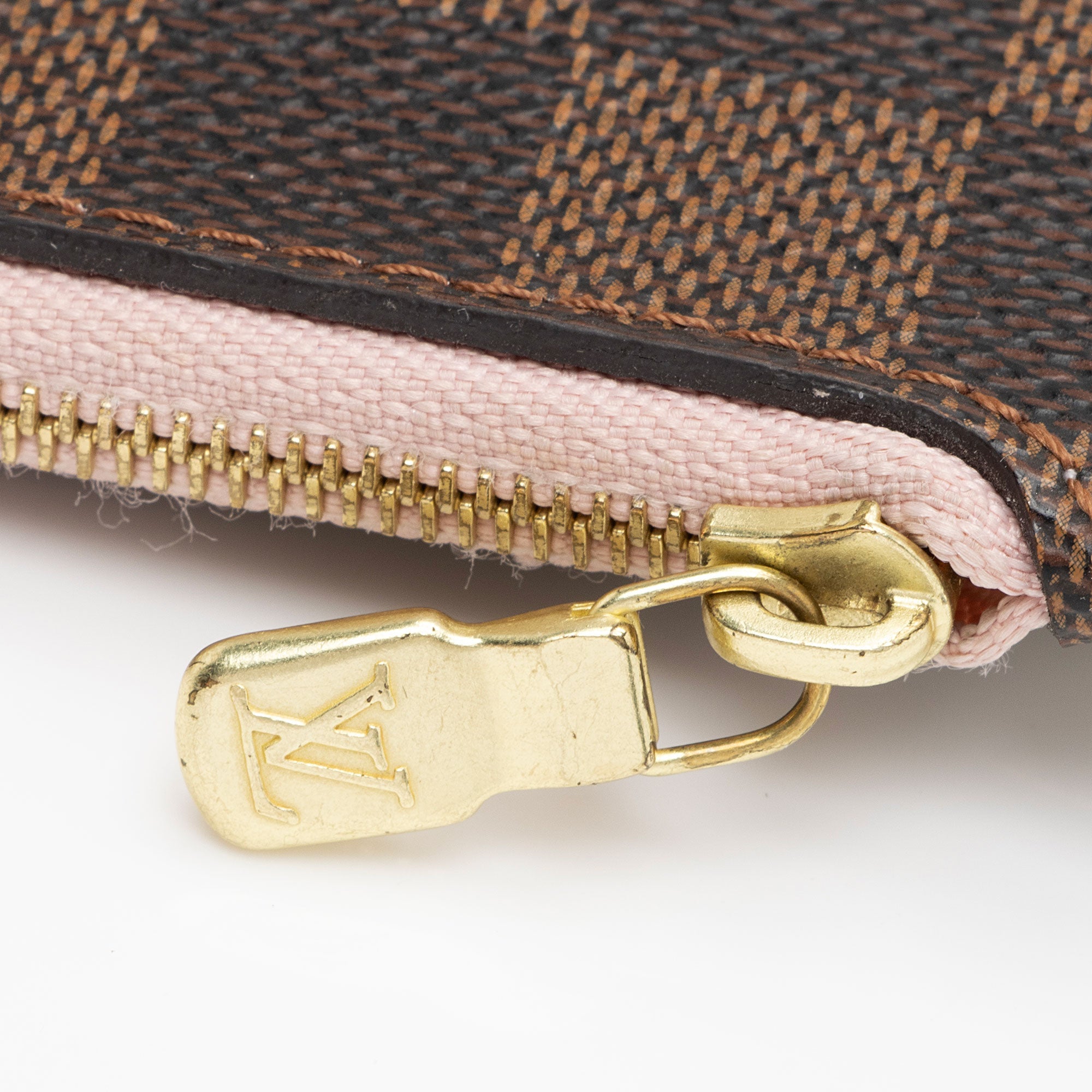 Louis Vuitton Damier Ebene Neverfull MM Pochette (SHF-8JuLUH)