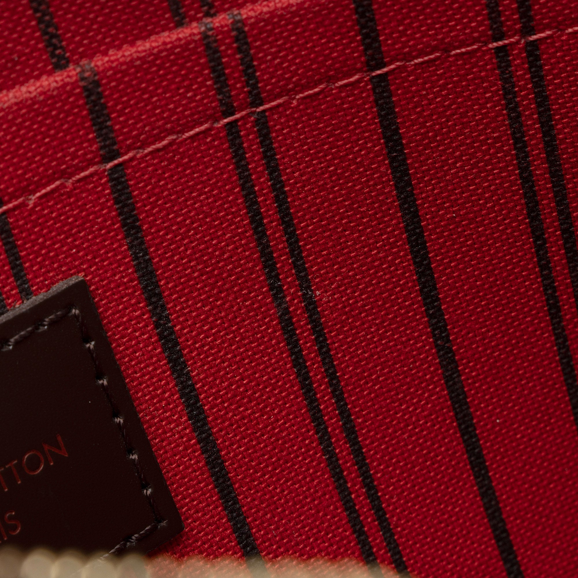 Louis Vuitton Damier Ebene Neverfull MM Pochette (SHF-mofaVU)