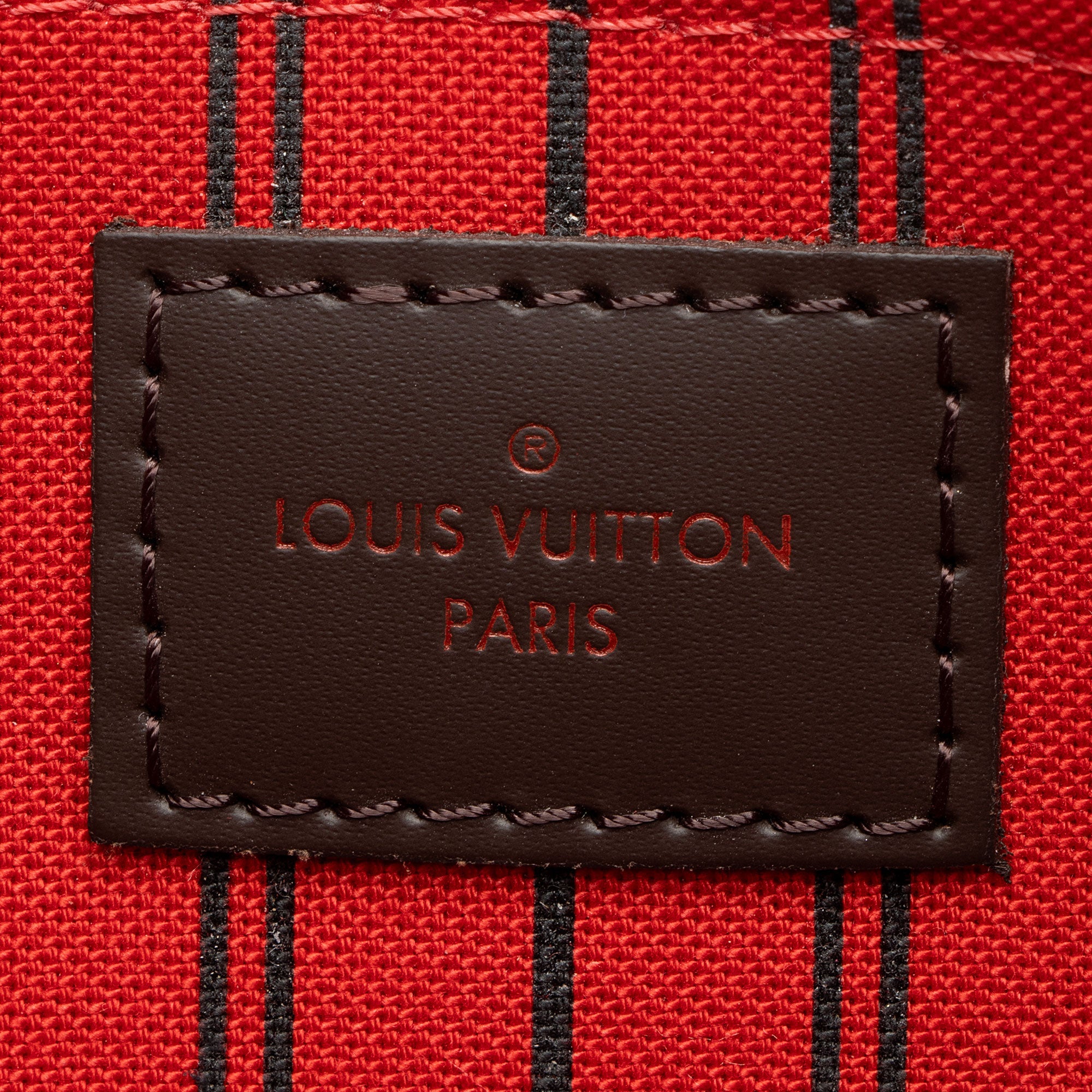 Louis Vuitton Damier Ebene Neverfull MM Pochette