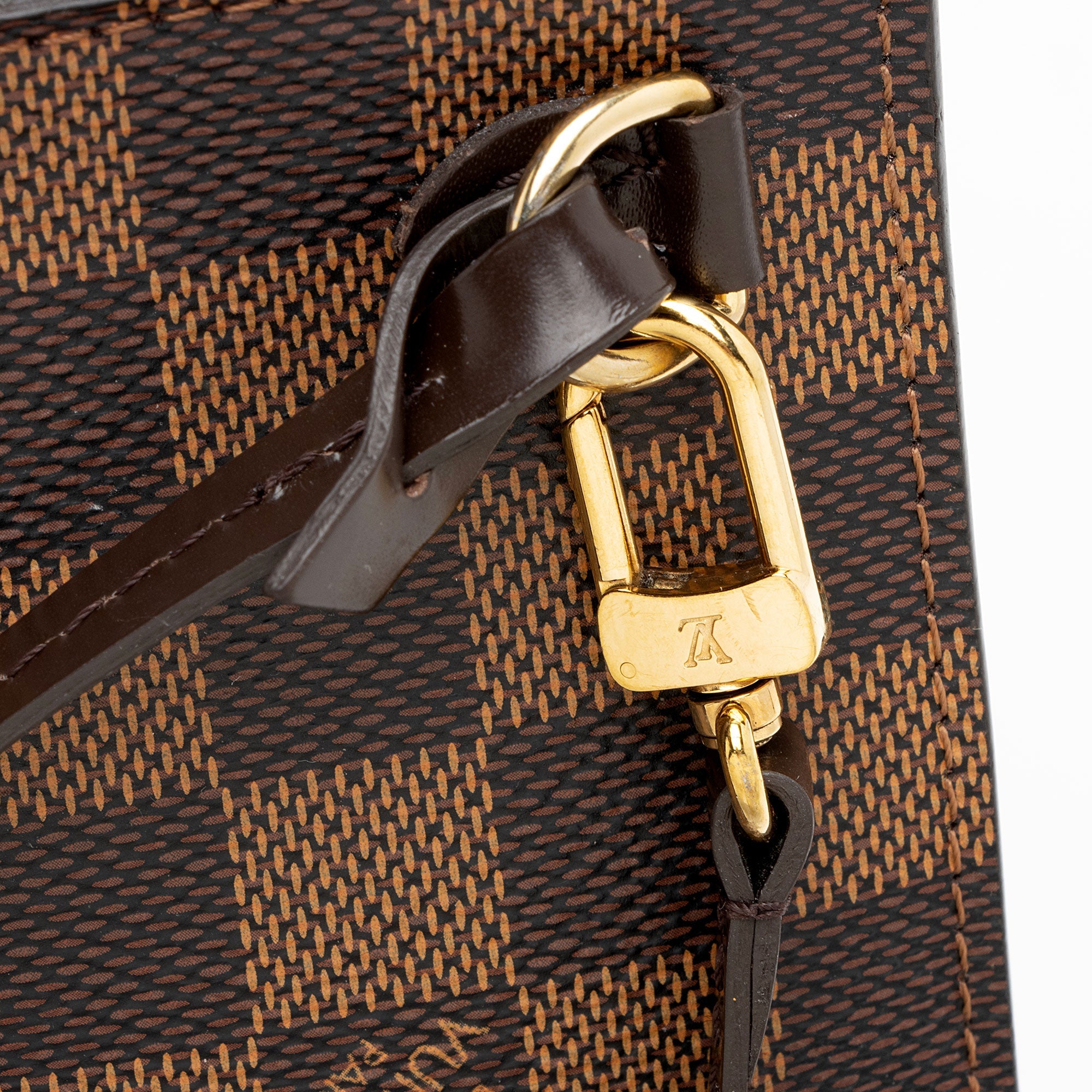 Louis Vuitton Damier Ebene Neverfull MM Pochette
