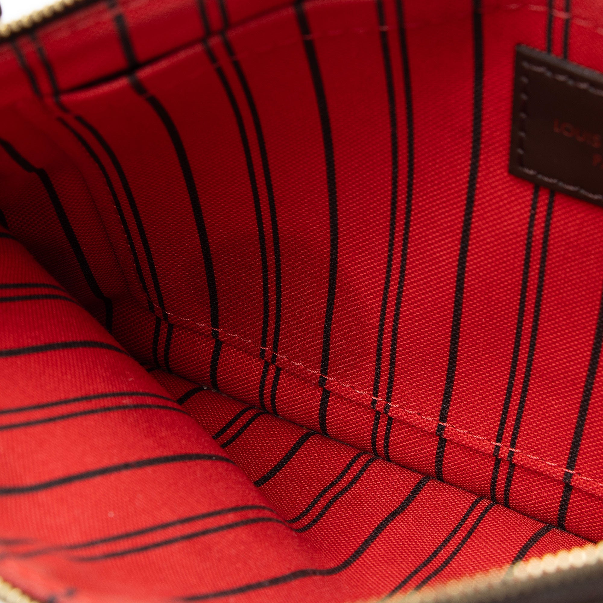 Louis Vuitton Damier Ebene Neverfull MM Pochette