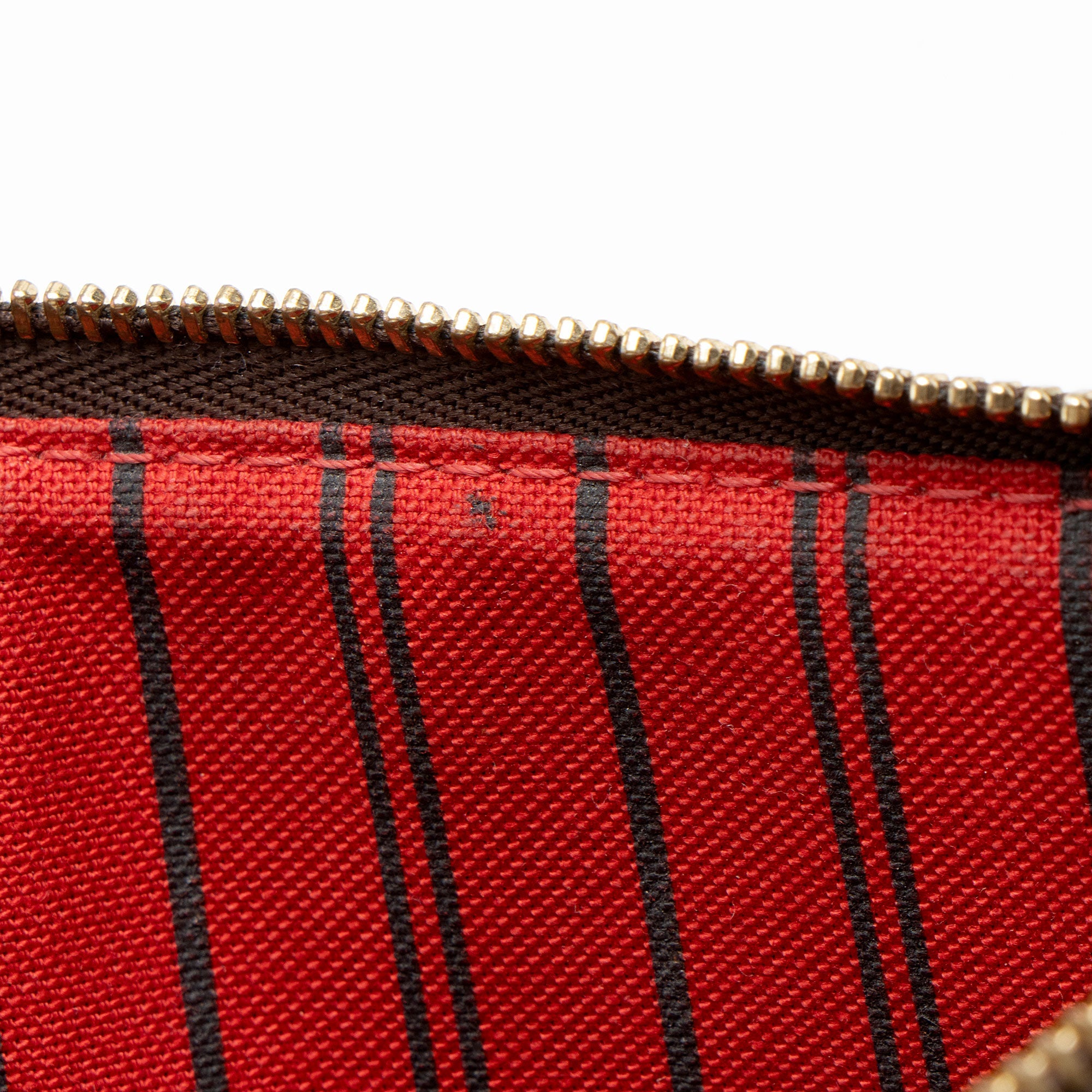 Louis Vuitton Damier Ebene Neverfull MM Pochette