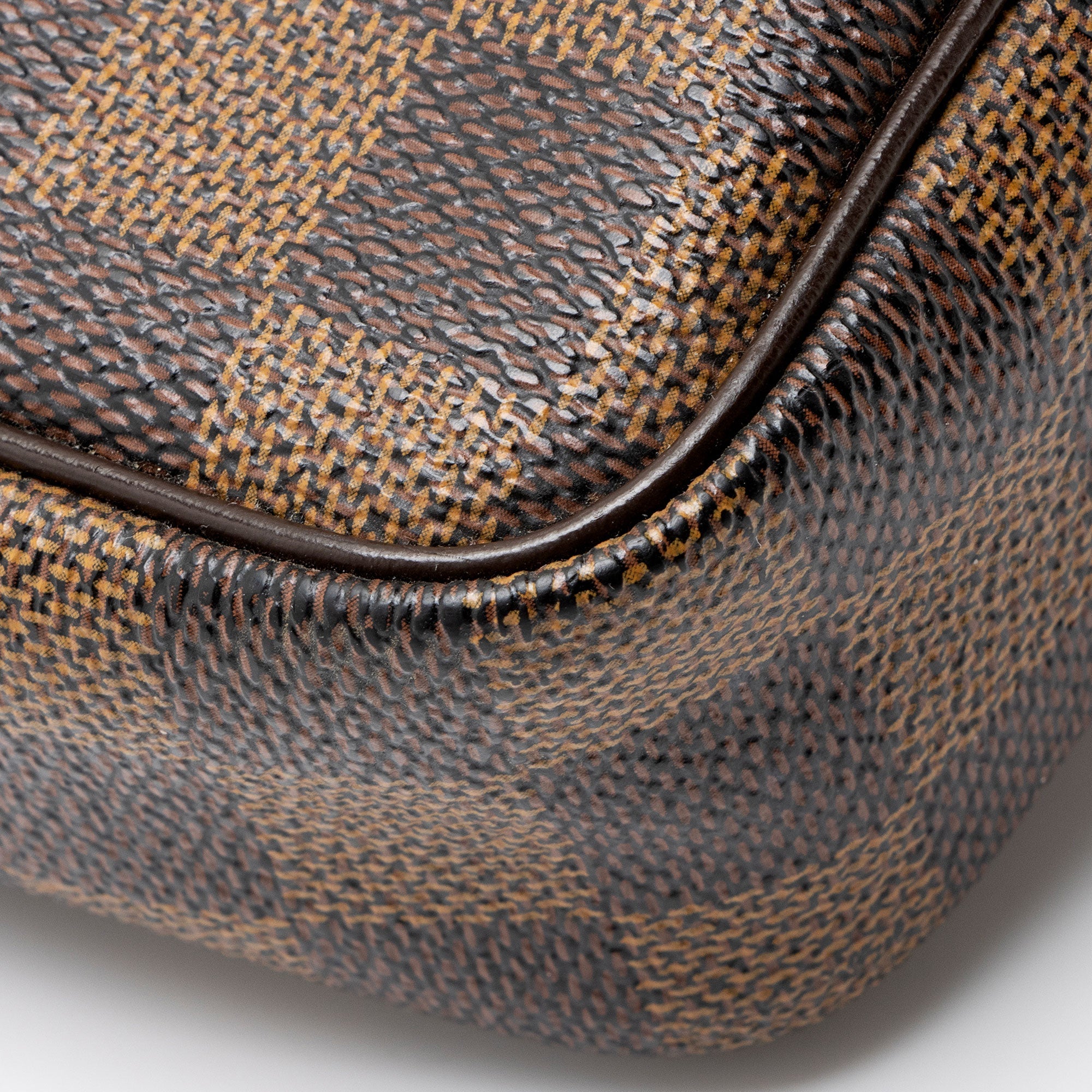 Louis Vuitton Damier Ebene Pochette Billets Macao