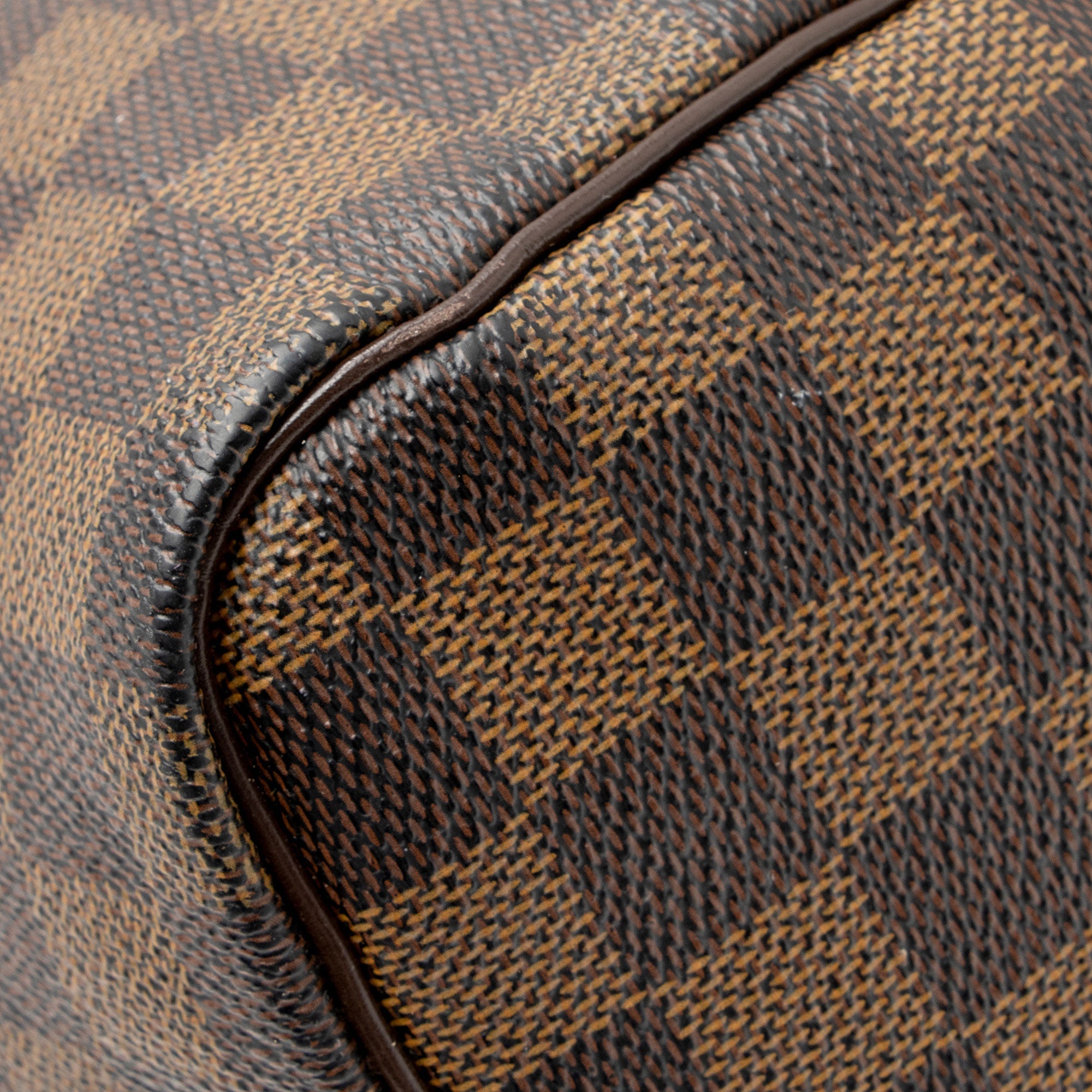 Louis Vuitton Damier Ebene Speedy 30 Satchel (SHF-yrMtsc)
