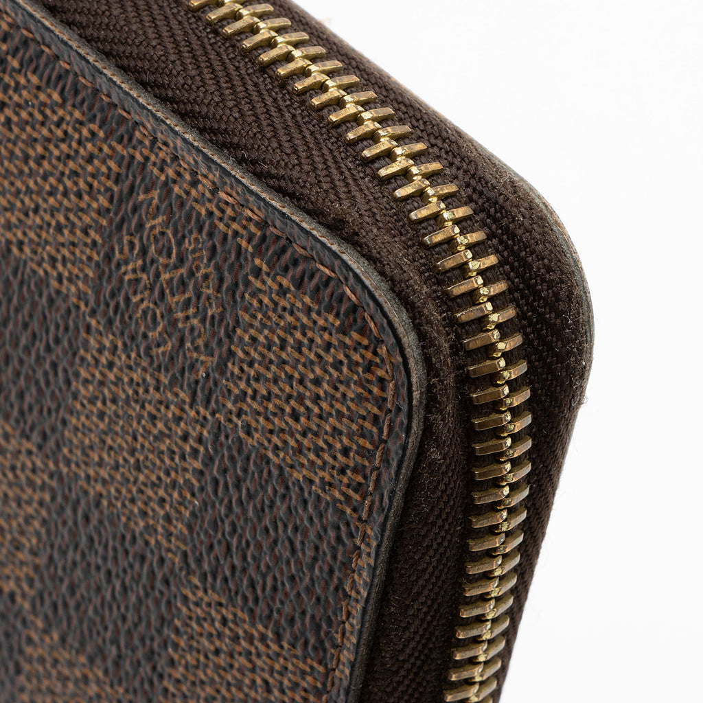 Louis Vuitton Damier Ebene Zippy Wallet