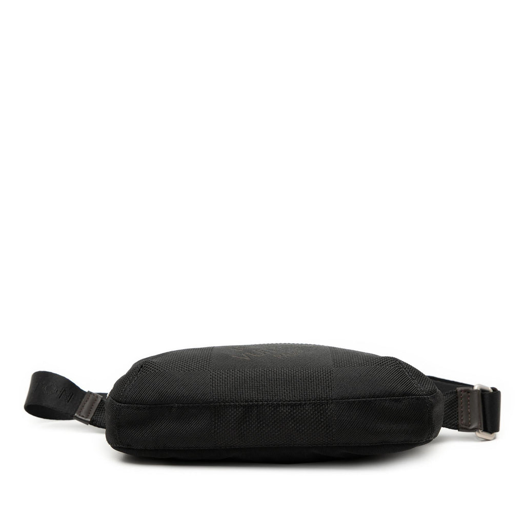 Louis Vuitton Damier Geant Archer