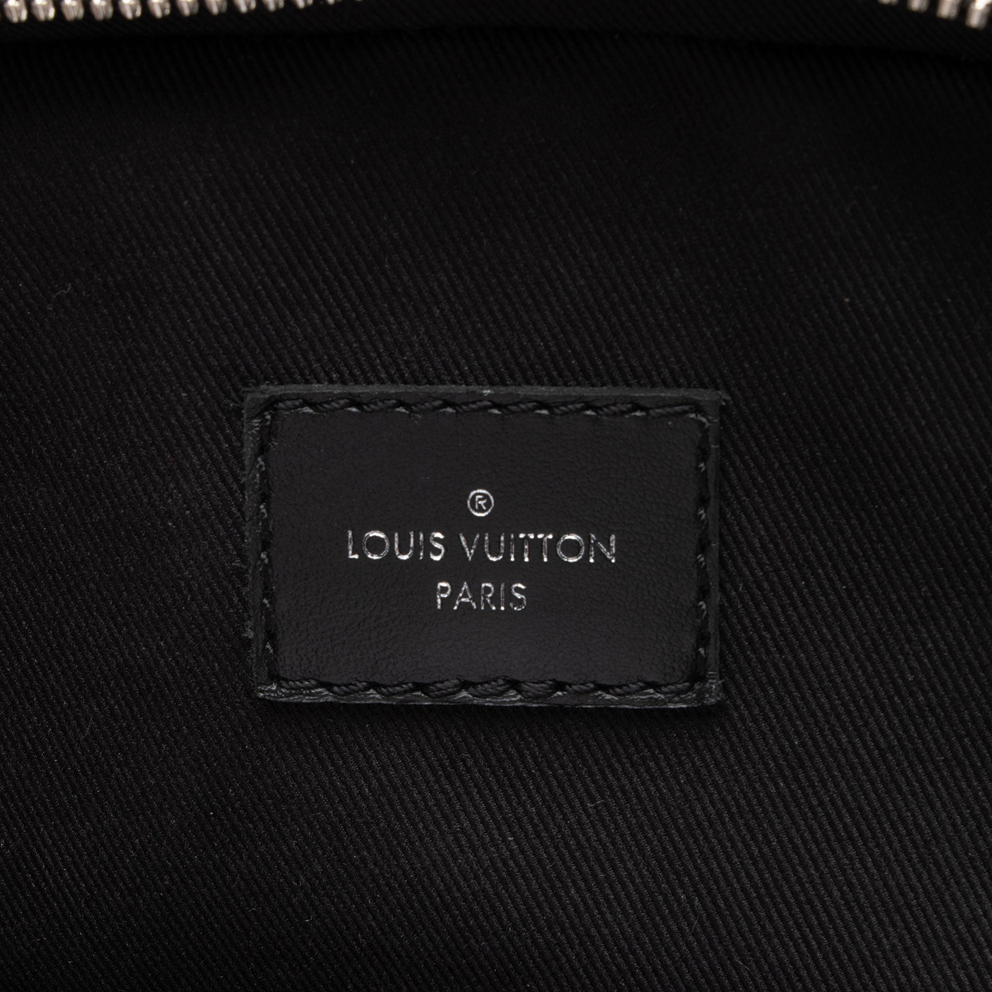 Louis Vuitton Damier Graphite Avenue Sling NM Bag (SHF-mLOnCW)