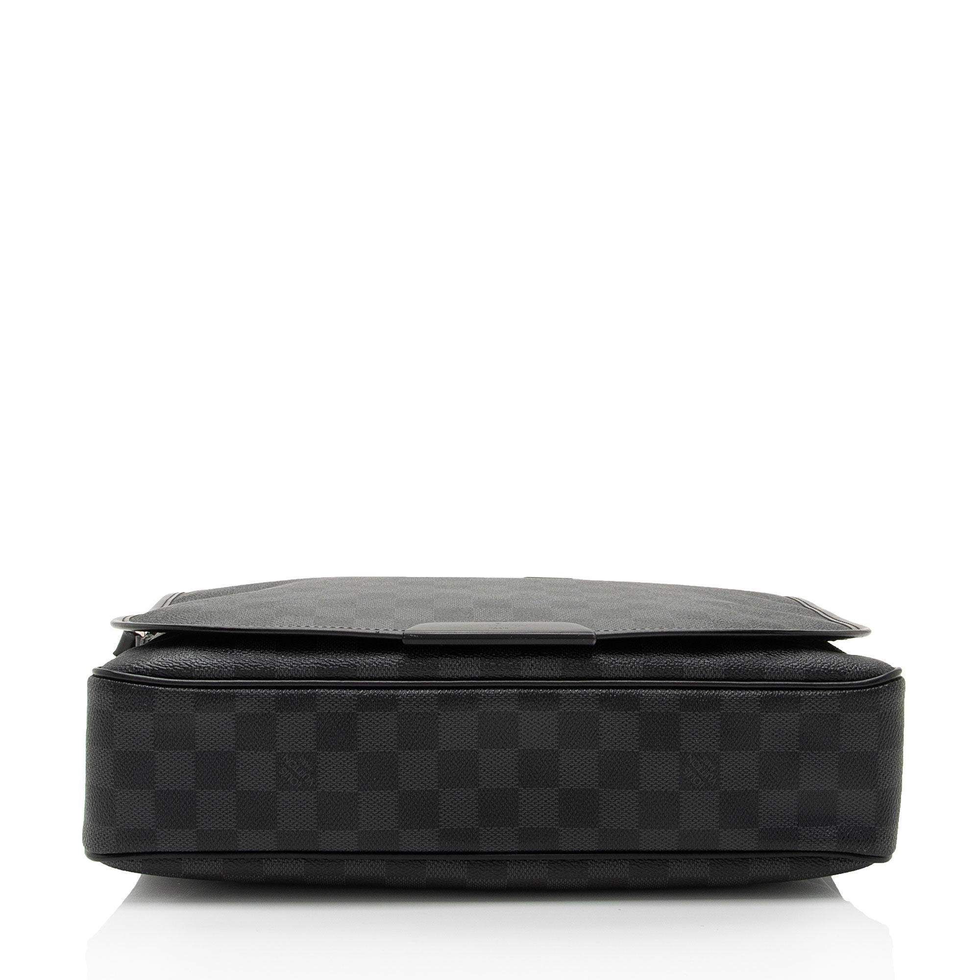 Louis Vuitton Damier Graphite Daniel MM Messenger (SHF-gXB02D)