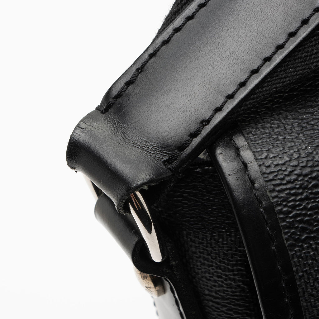 Louis Vuitton Damier Graphite Daniel MM Messenger (SHF-gXB02D)