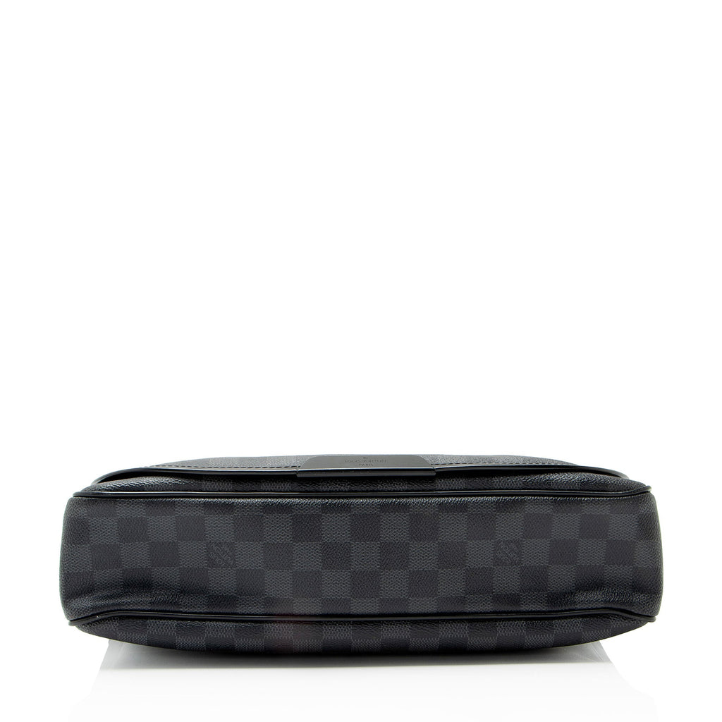 Louis Vuitton Damier Graphite Daniel MM Messenger