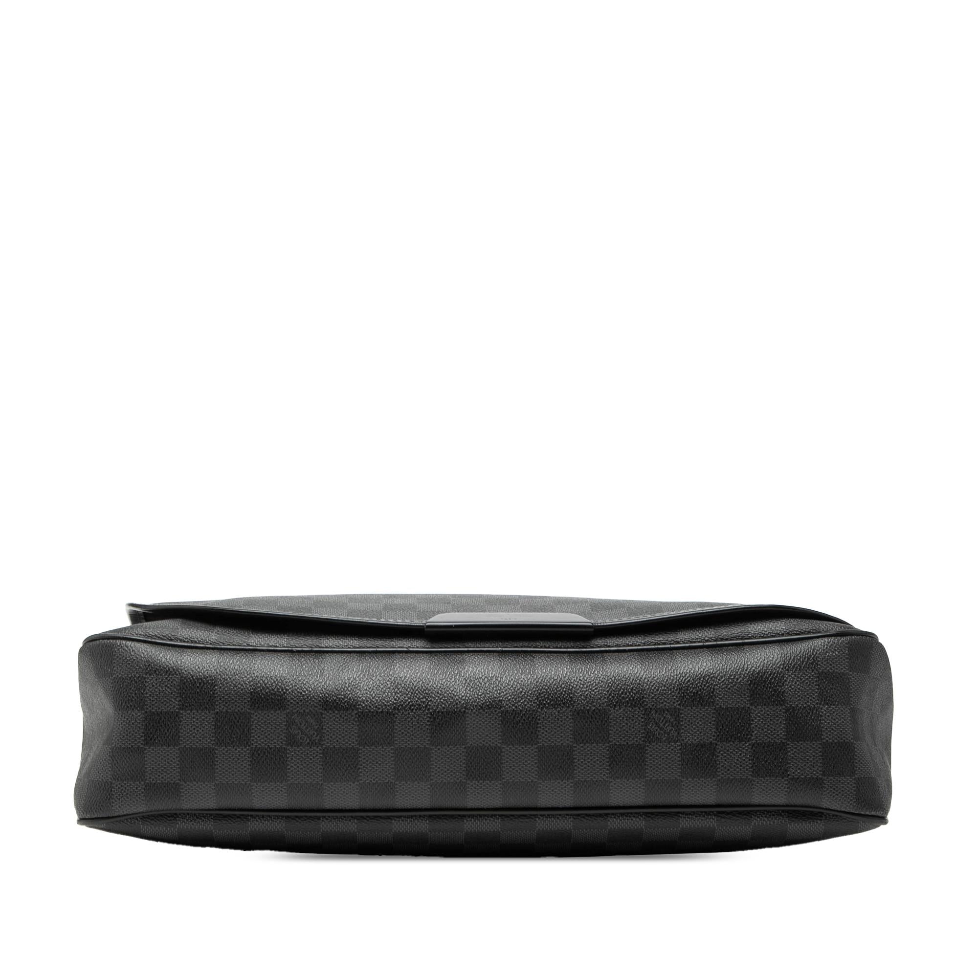 Louis Vuitton Damier Graphite Daniel MM