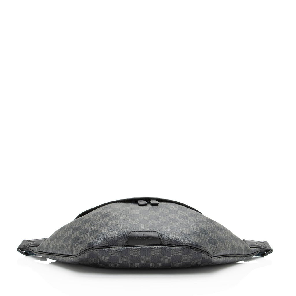 Louis Vuitton Damier Graphite Discovery Bumbag