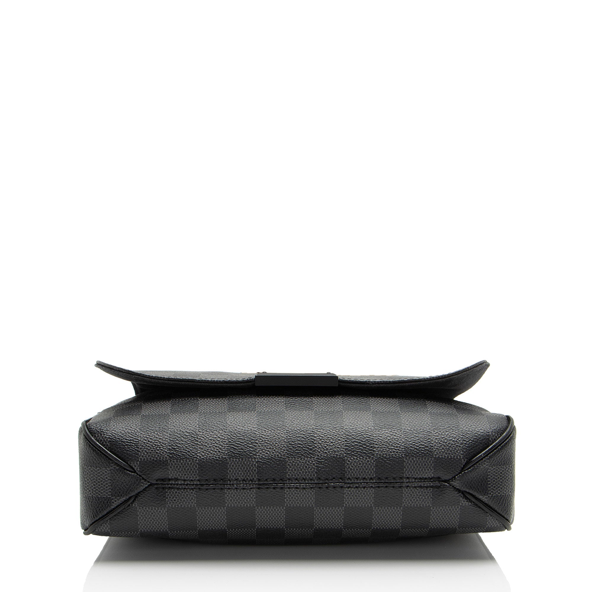 Louis Vuitton Damier Graphite District PM Messenger