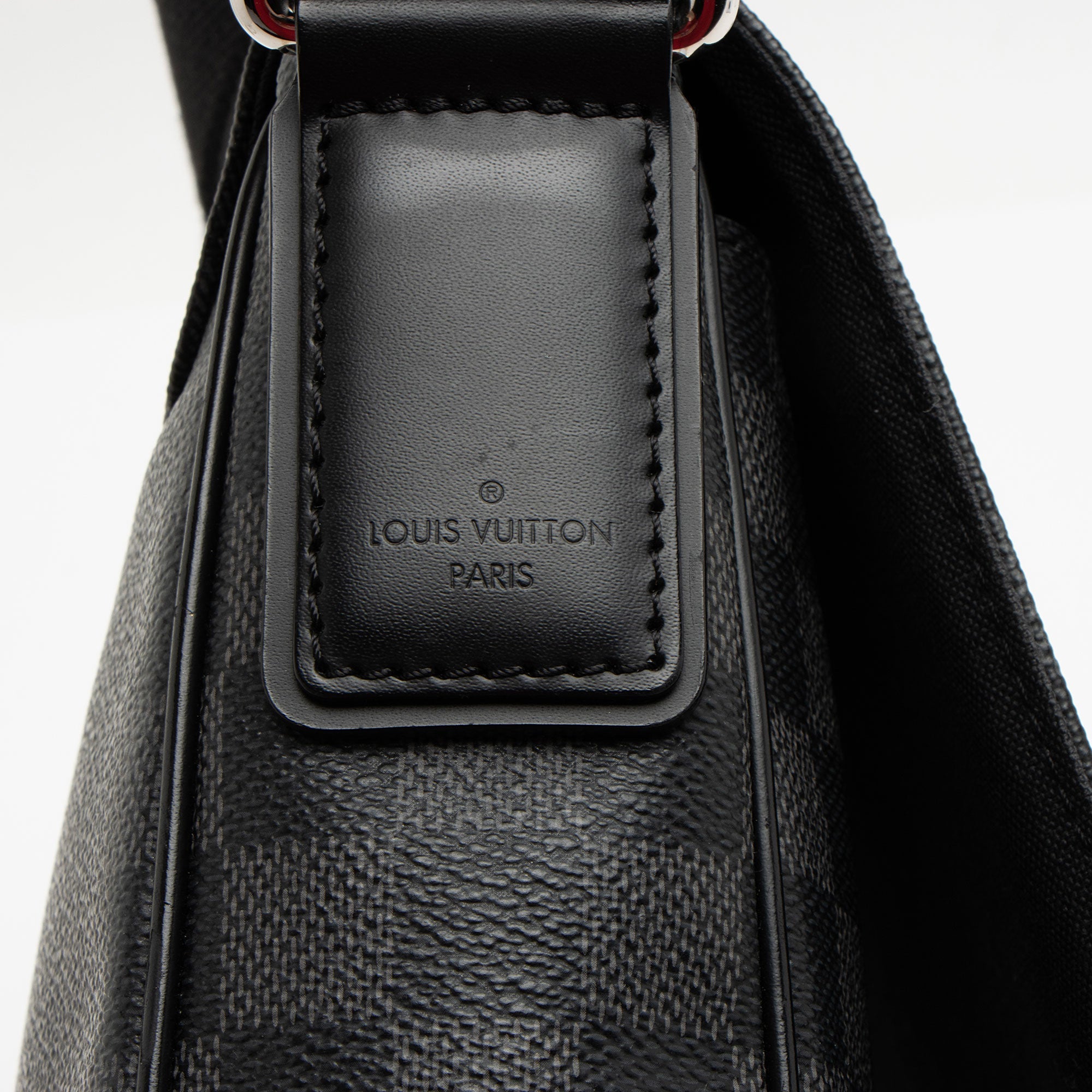 Louis Vuitton Damier Graphite District PM Messenger