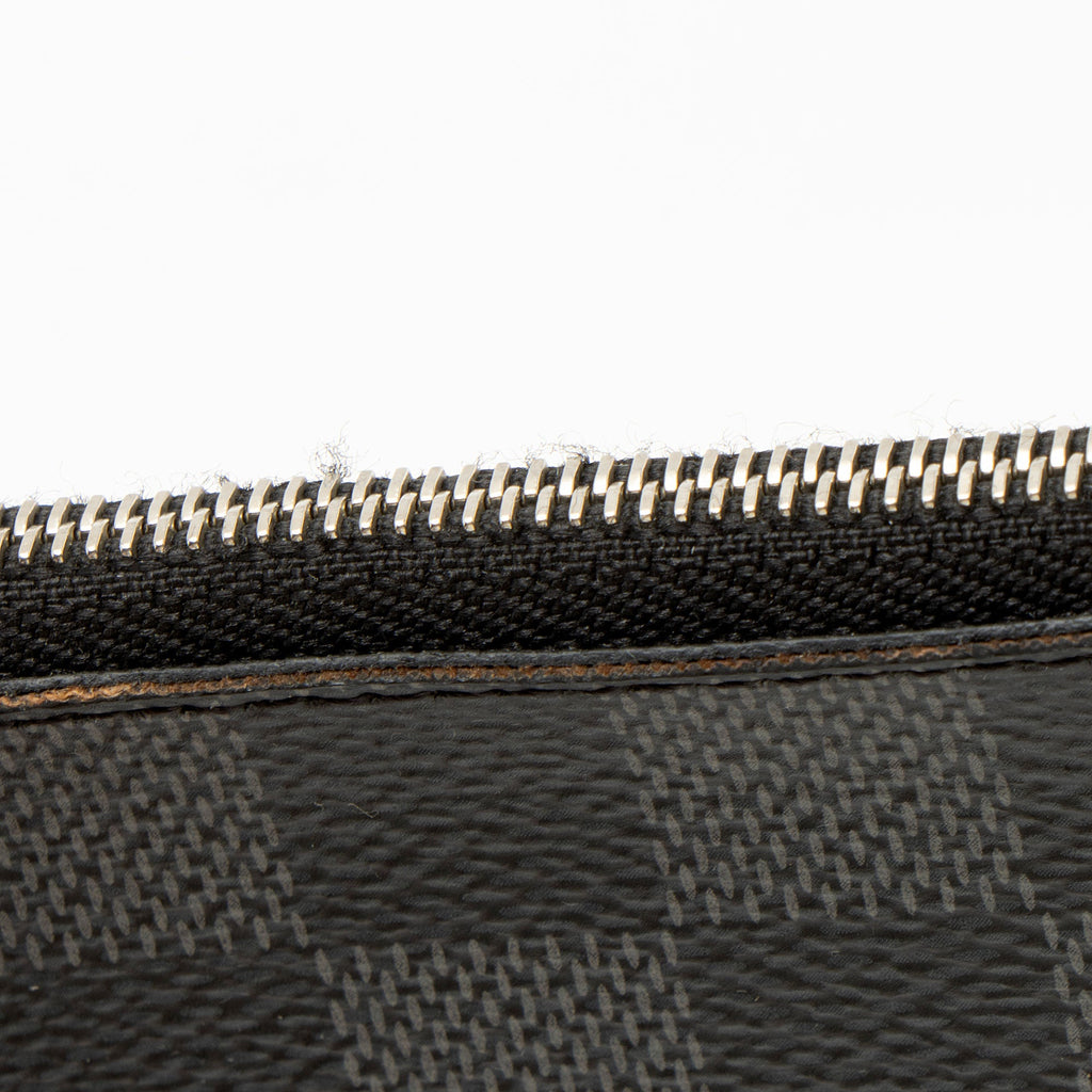 Louis Vuitton Damier Graphite Key Pouch