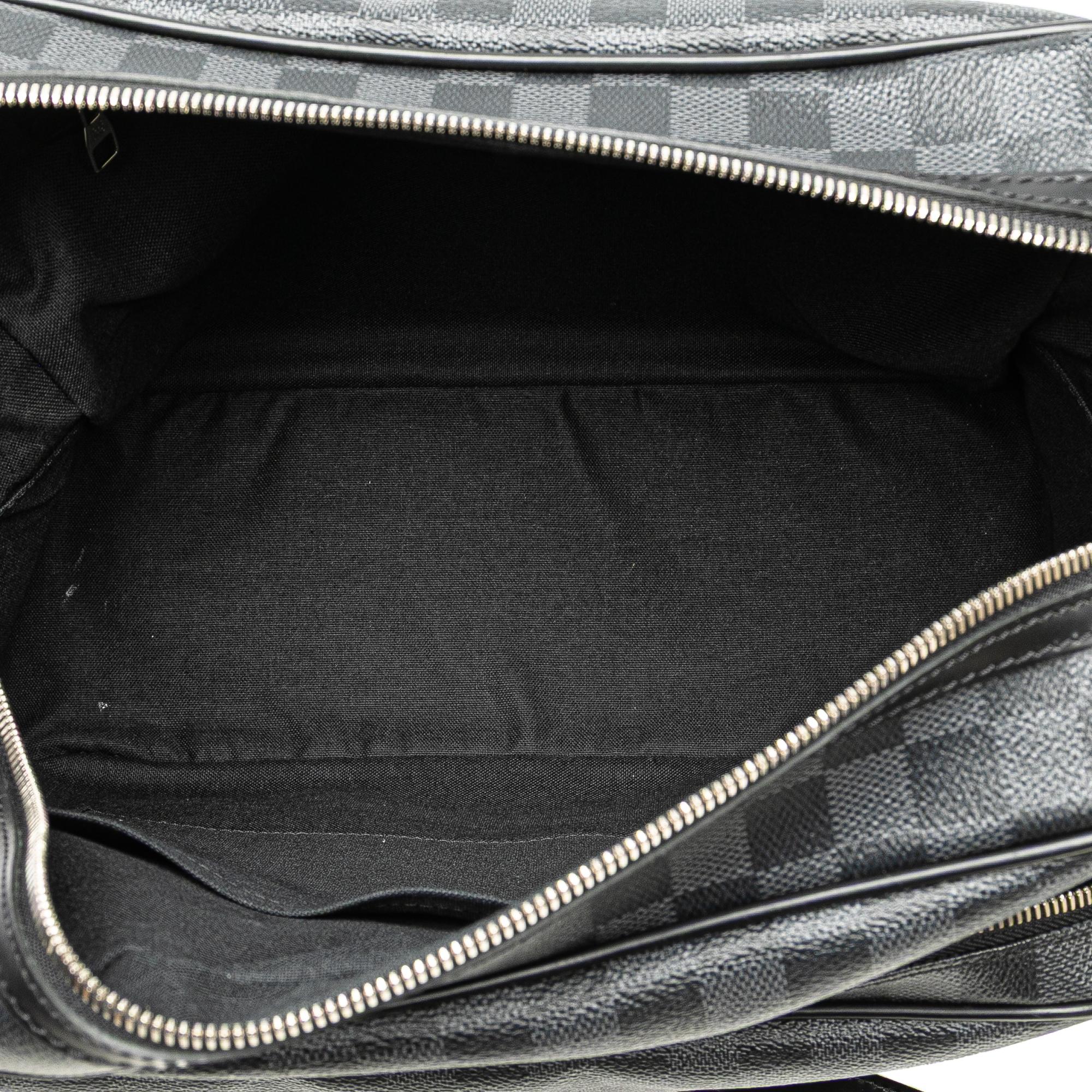 Louis Vuitton Damier Graphite Sac Leoh