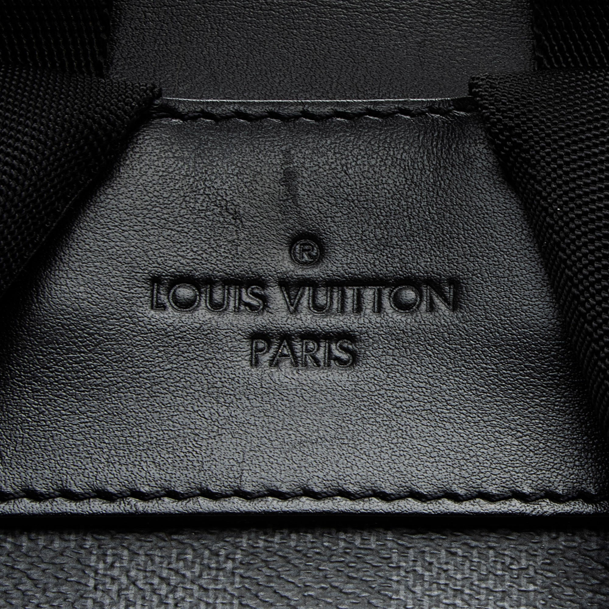 Louis Vuitton Damier Graphite Utility Backpack (SHF-0NLw2p)
