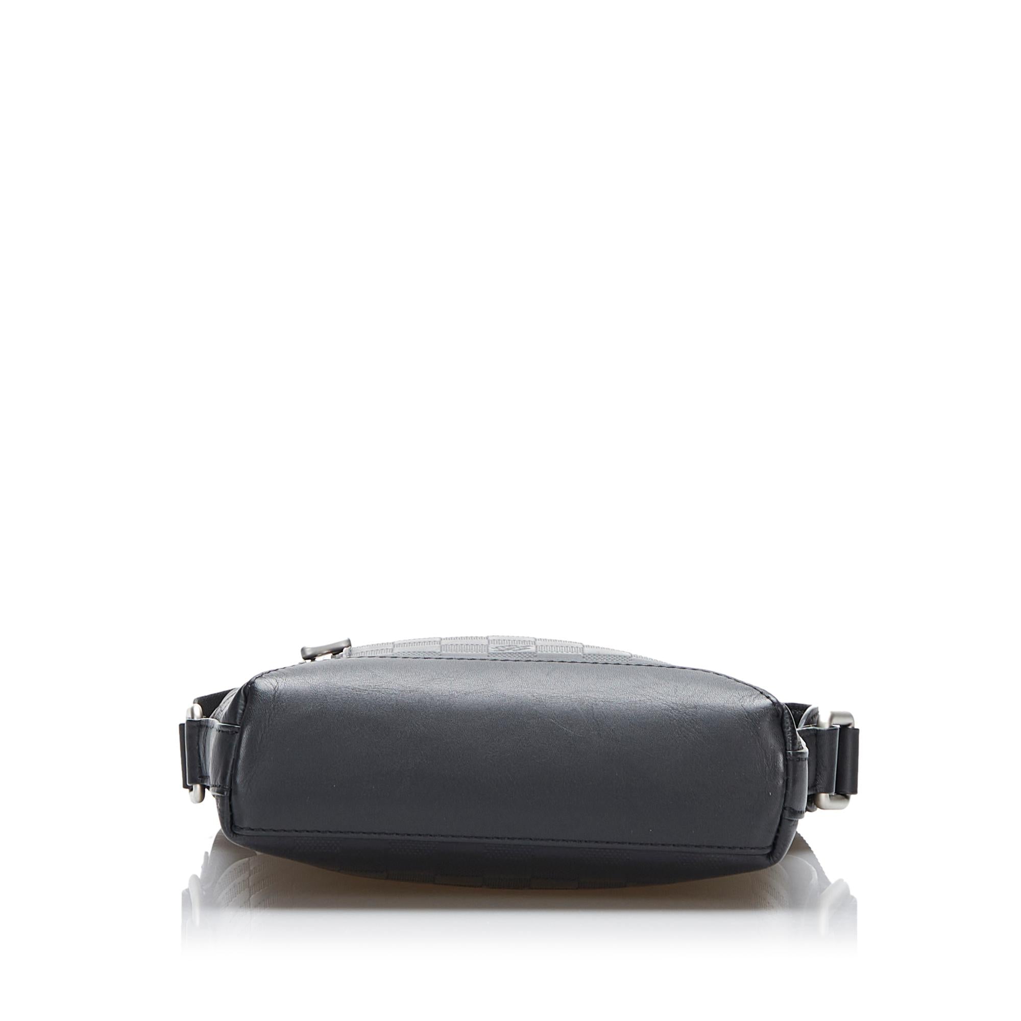 Louis Vuitton Damier Infini Discovery Messenger (SHG-PNzipP)