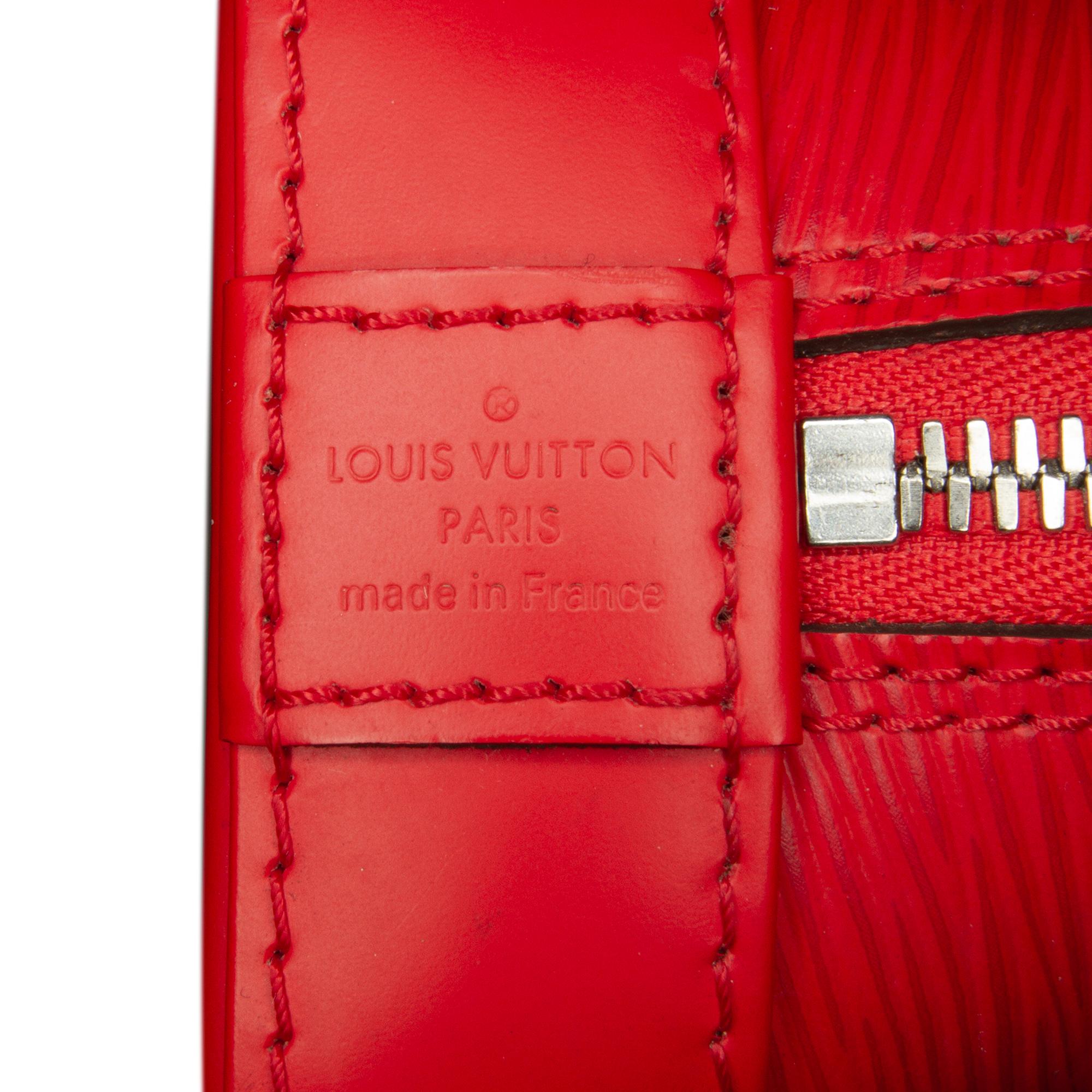 Louis Vuitton Epi Alma BB (SHG-UcsASF)