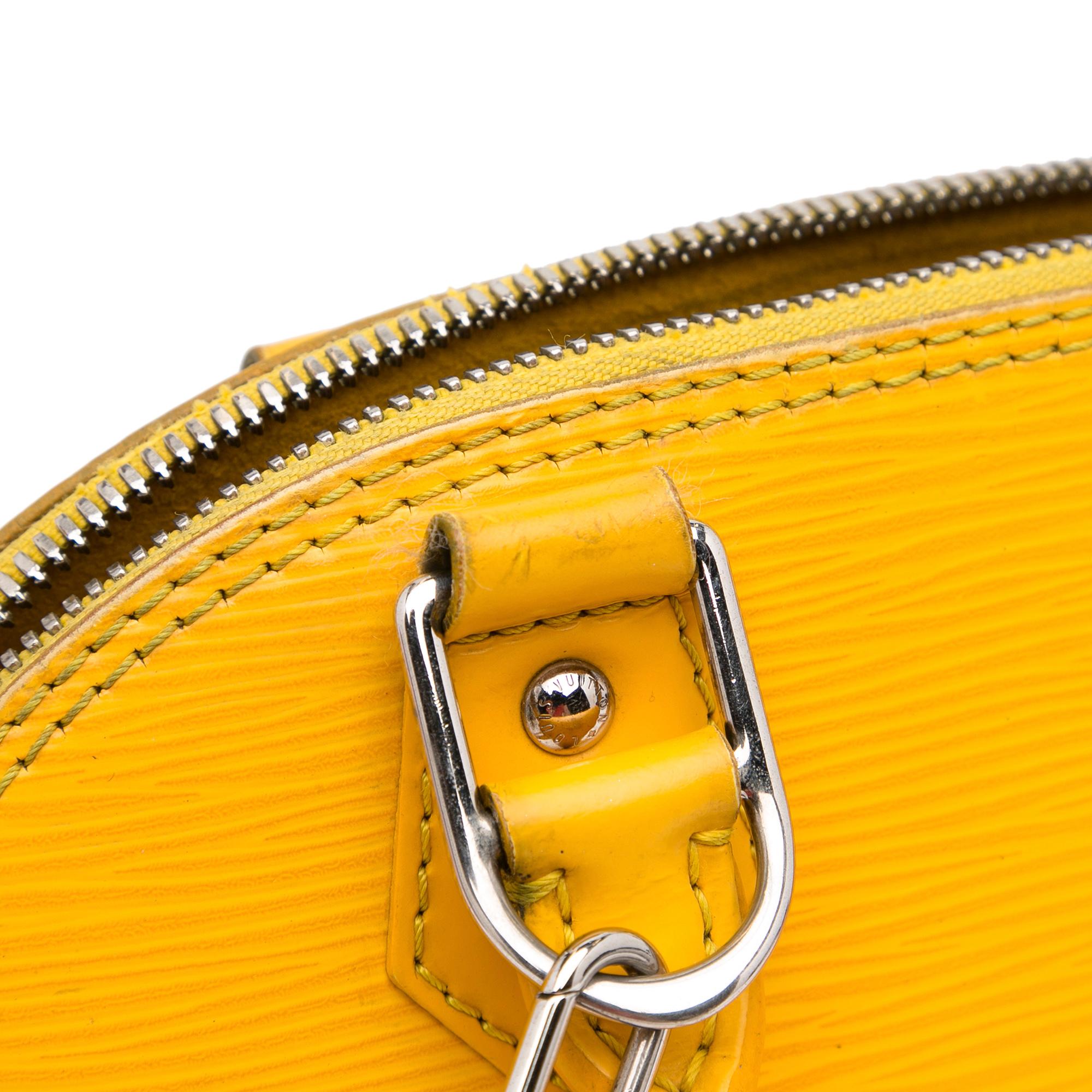 Louis Vuitton Epi Alma BB (SHG-HdcX2V)