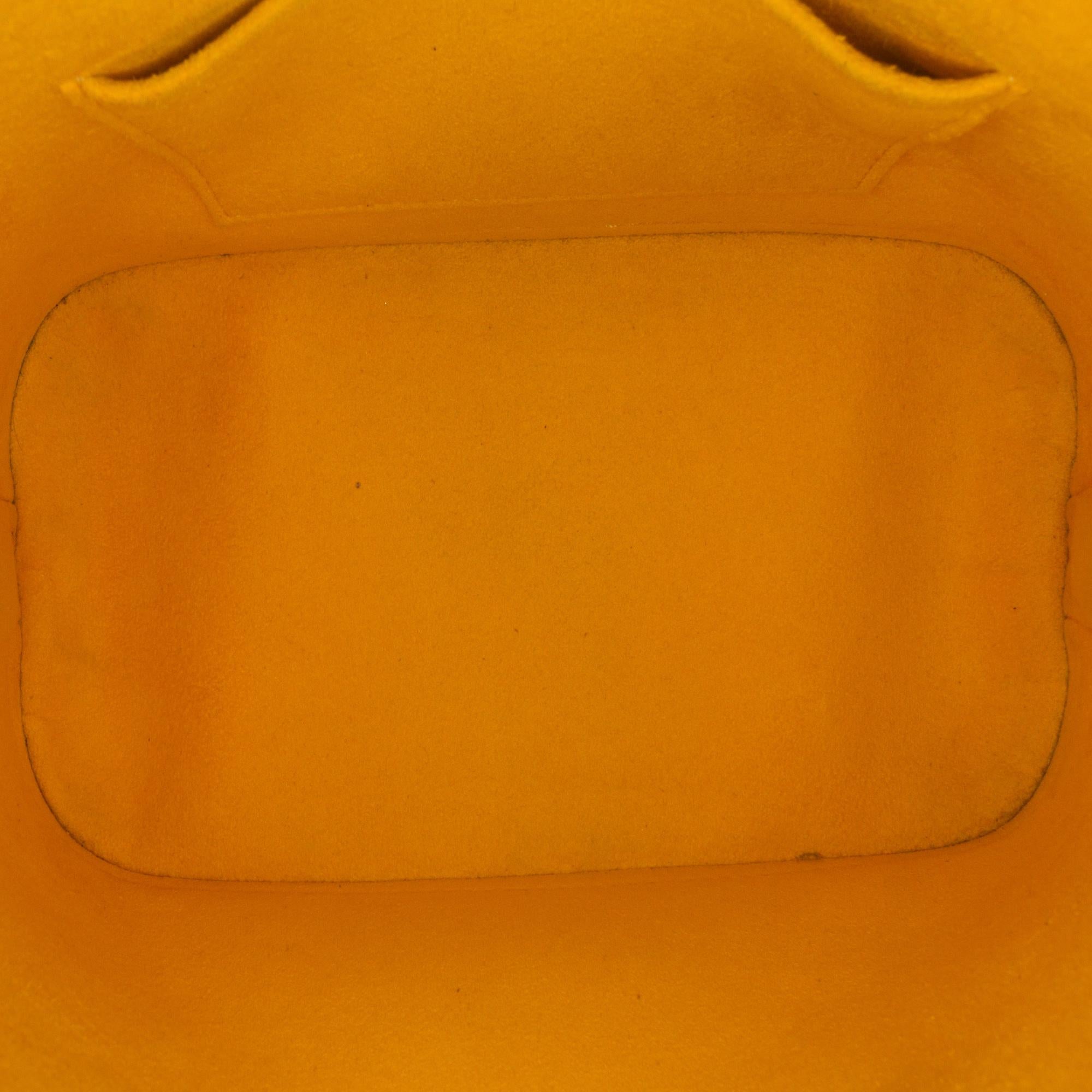 Louis Vuitton Epi Alma BB (SHG-BLzt4S)