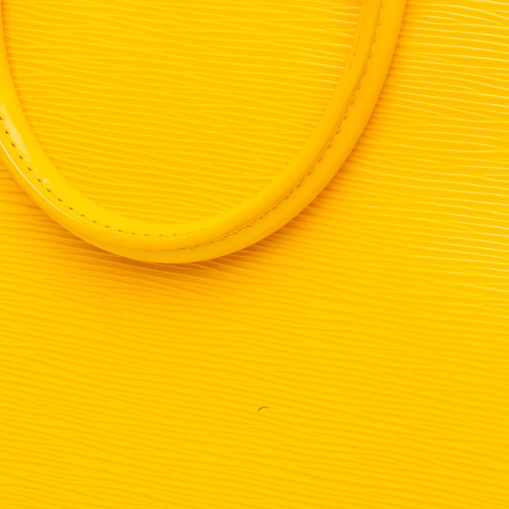 Louis Vuitton Epi Alma GM