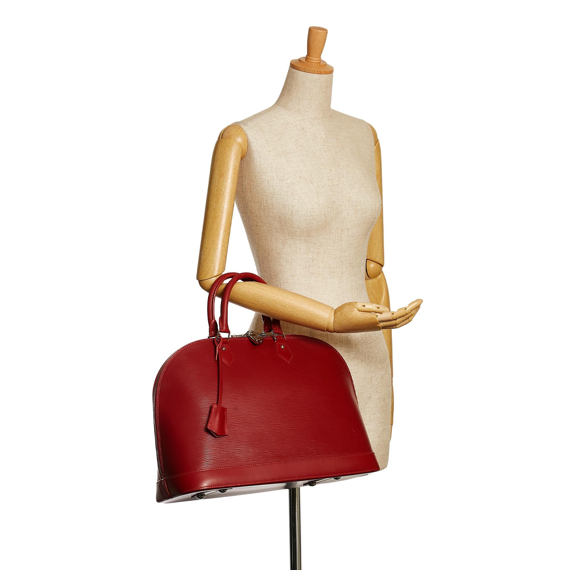Louis Vuitton Epi Alma MM (SHG-35827)
