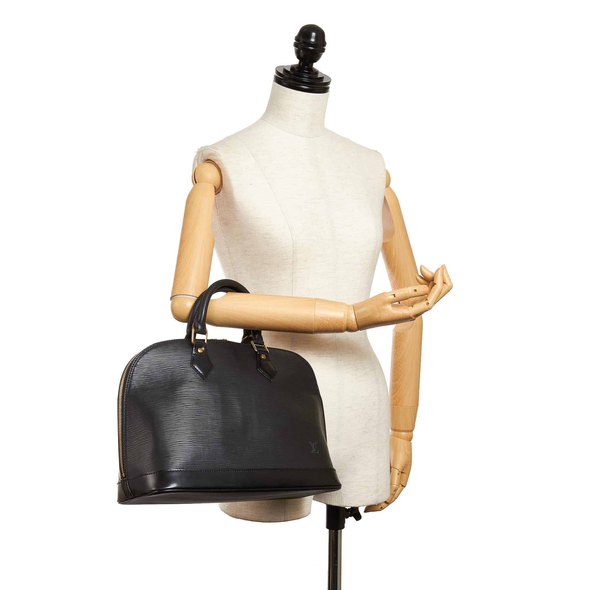 Louis Vuitton Epi Alma PM (SHG-29339)
