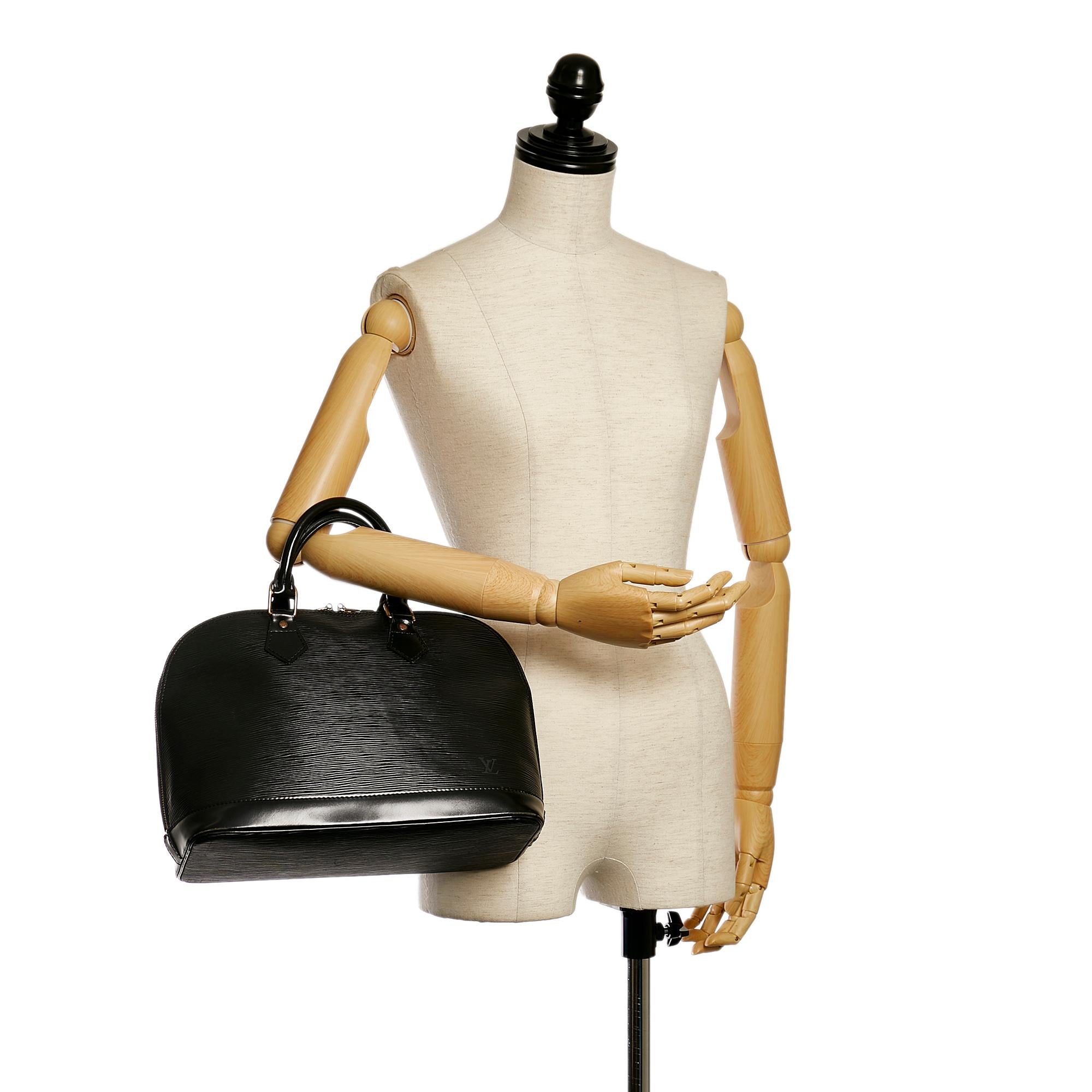 Louis Vuitton Epi Alma PM (SHG-33323)