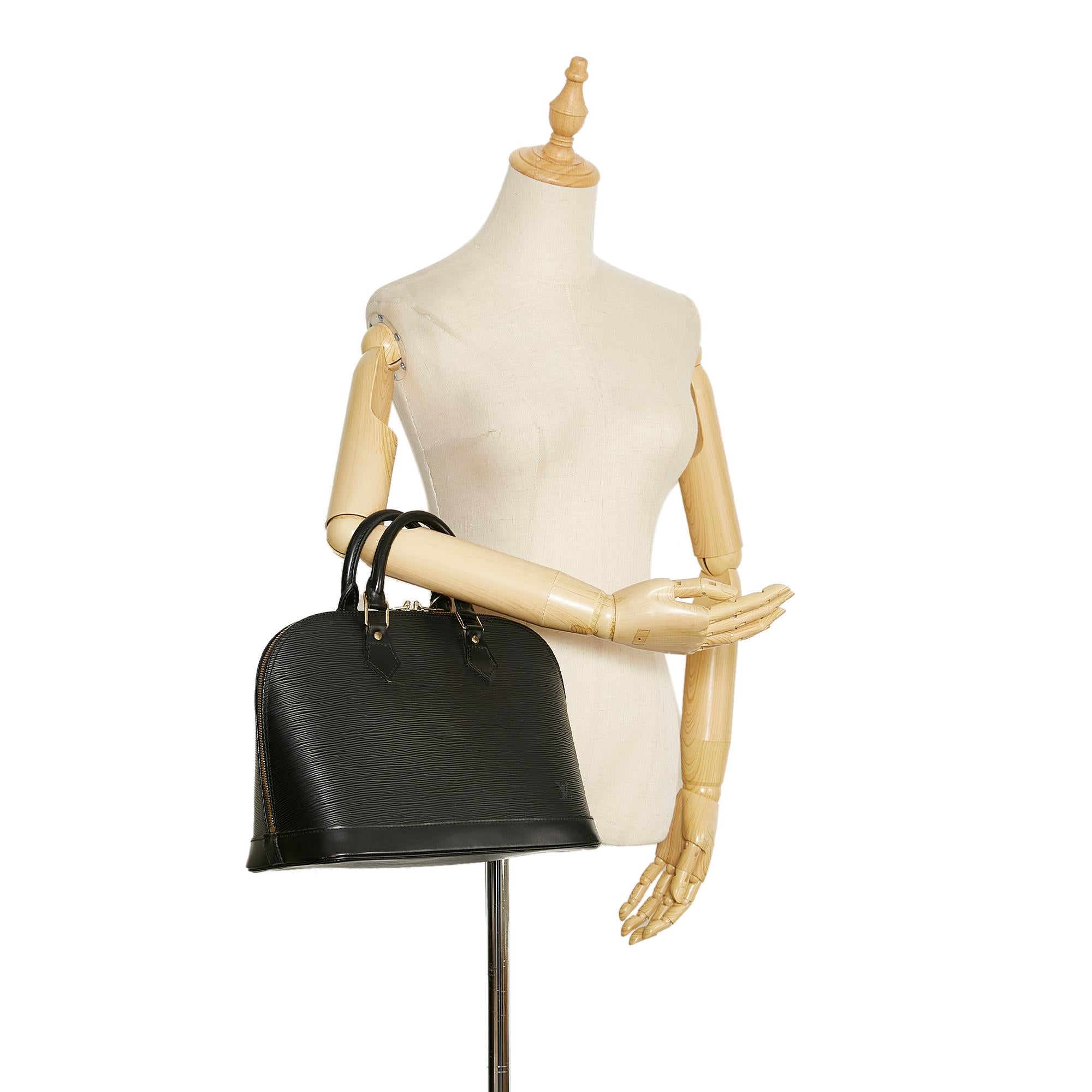Louis Vuitton Epi Alma PM (SHG-mLzdzt)